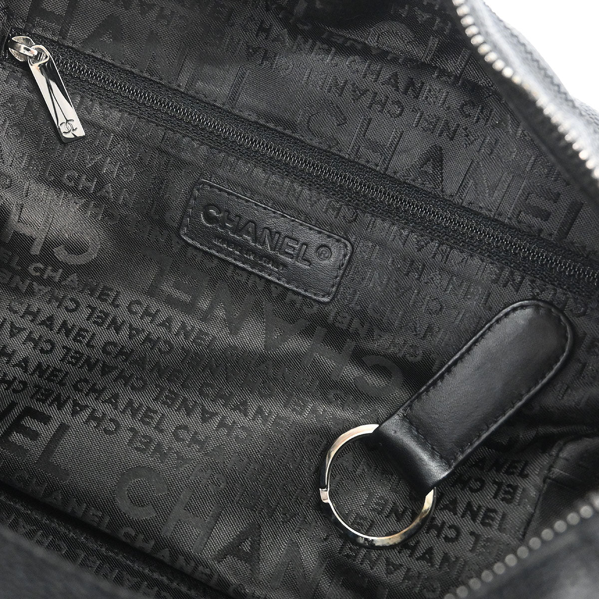 Chanel 2005-2006 Black Caviar Skin Choco Bar Handbag - Image 9