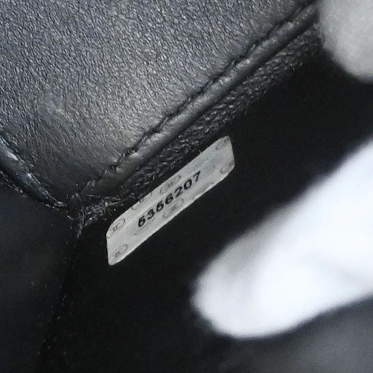 Chanel 1997-1999 Black Lambskin Tote Bag - Image 11