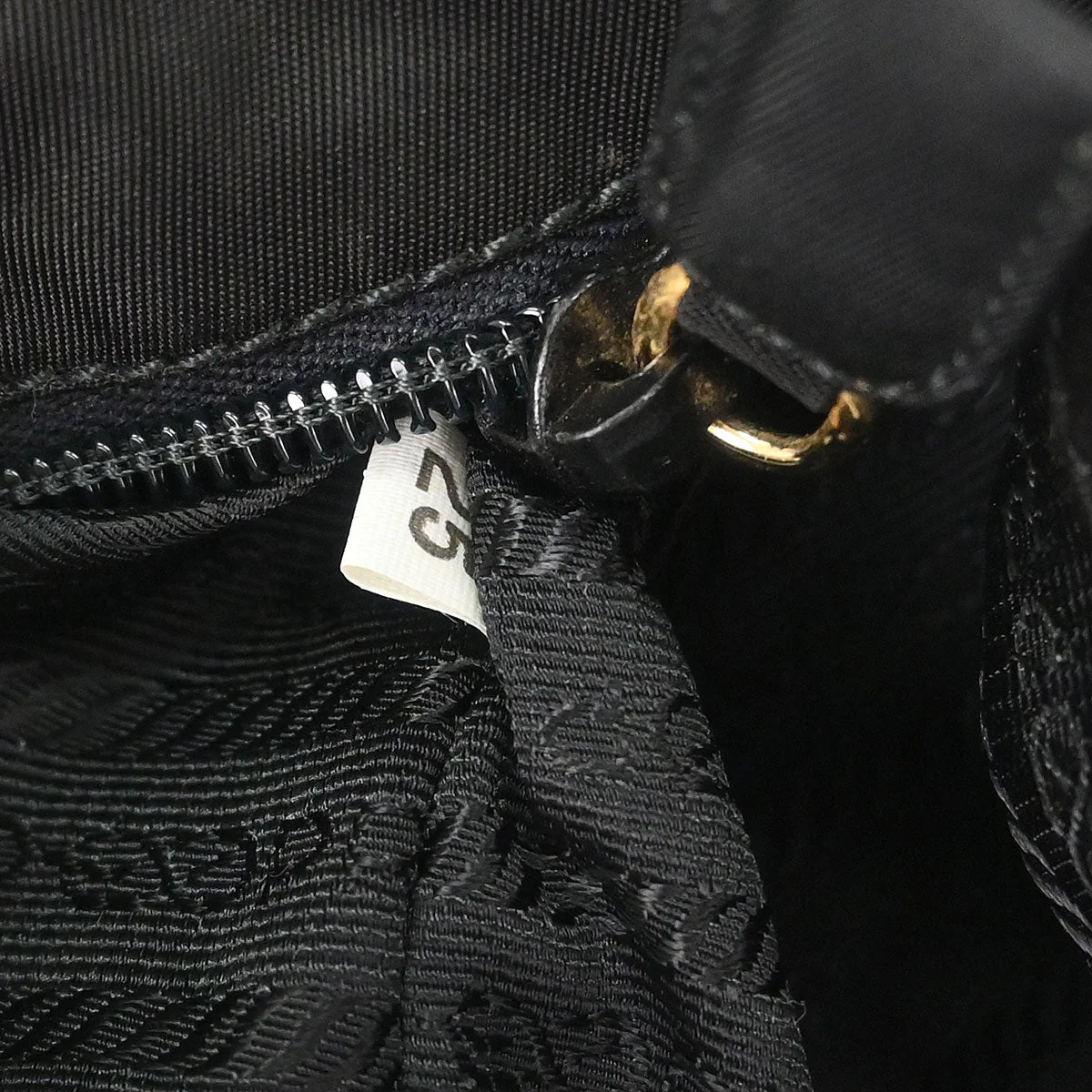 Prada Black Nylon Handbag - Image 9