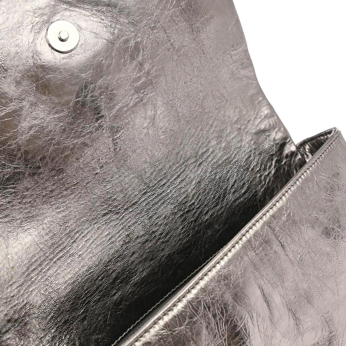 Chanel Metallic Silver Calfskin Handbag - Image 6
