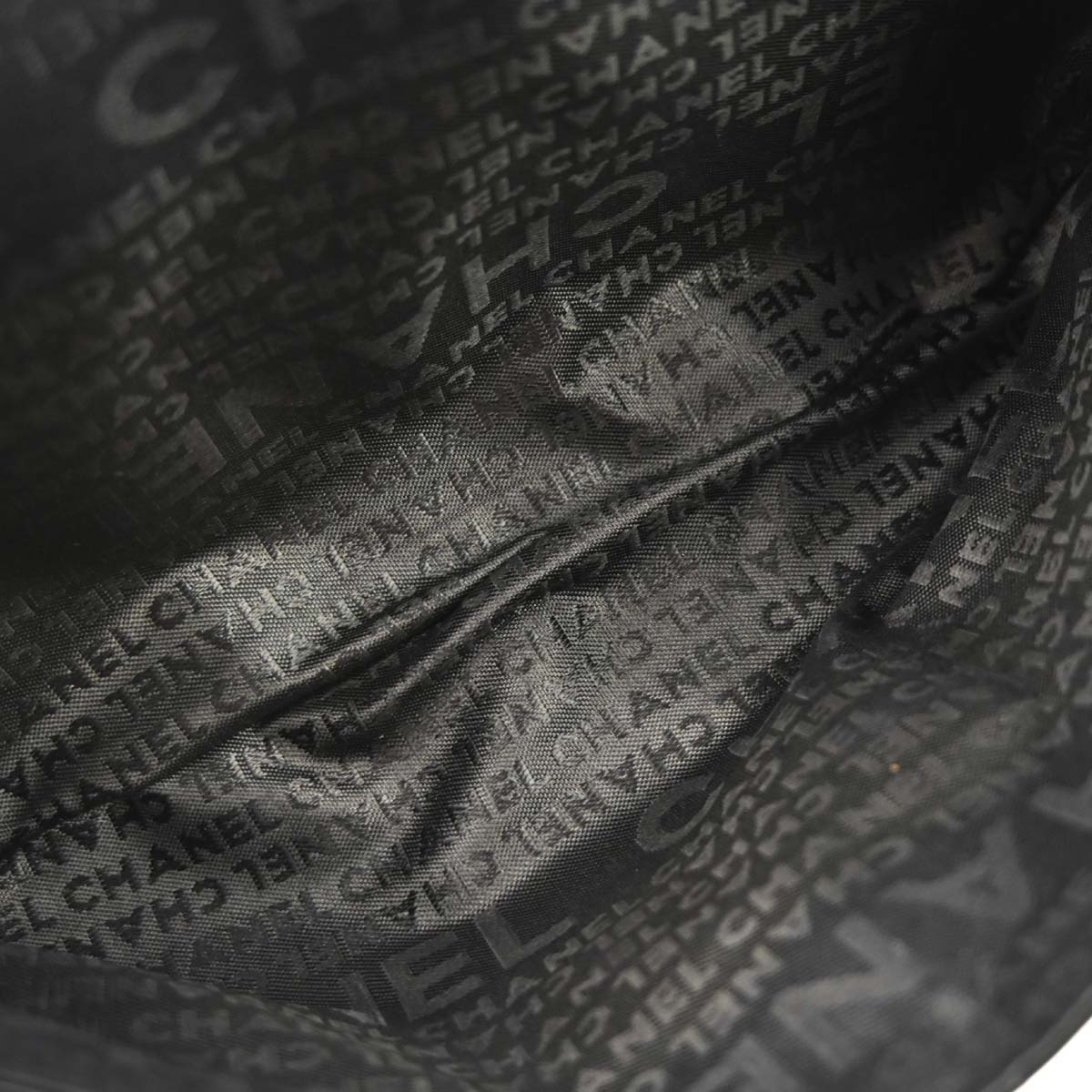 Chanel 2005-2006 Black Lambskin Choco Bar Mademoiselle Lock Handbag - Image 8