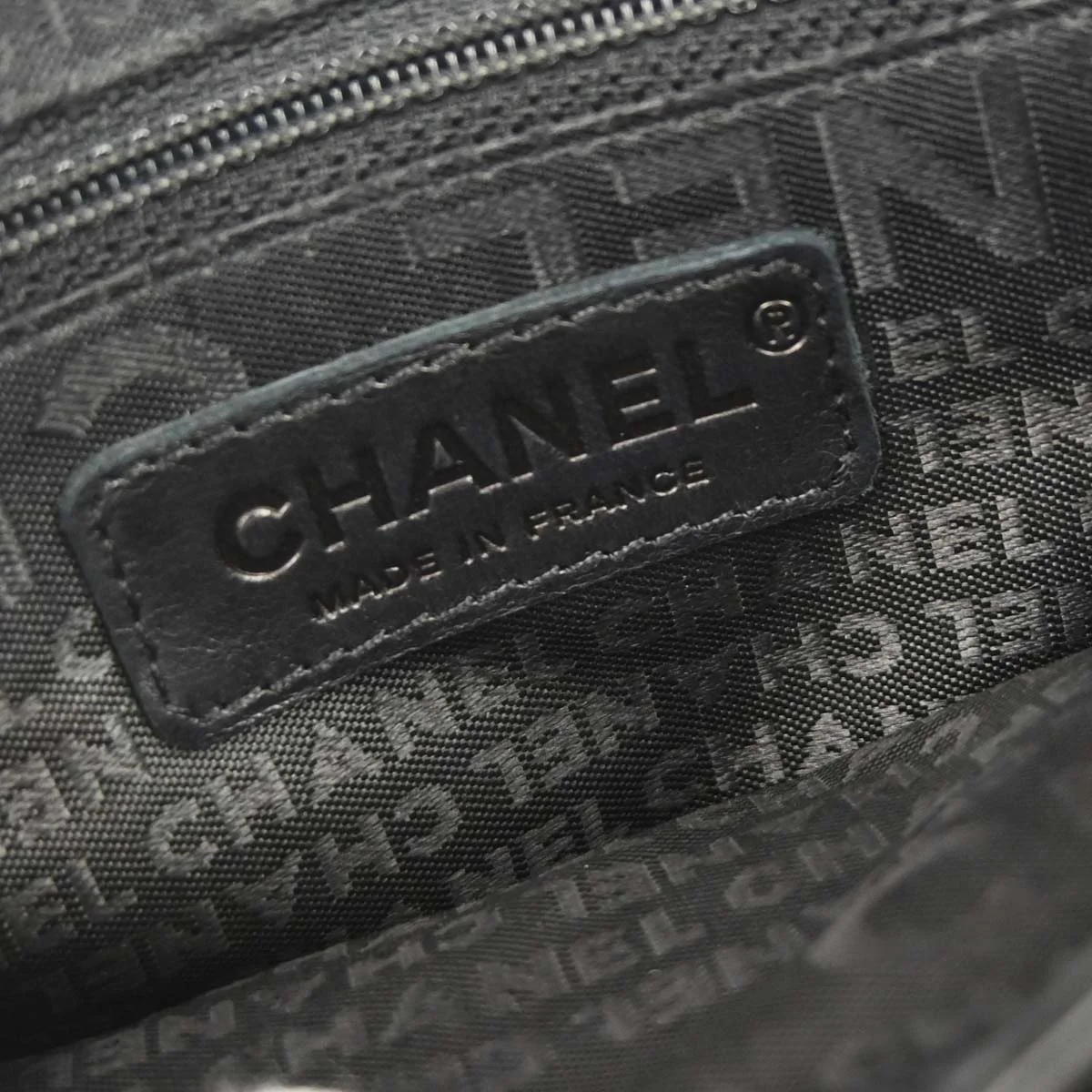 Chanel 2005-2006 Black Lambskin Choco Bar Mademoiselle Lock Handbag - Image 9