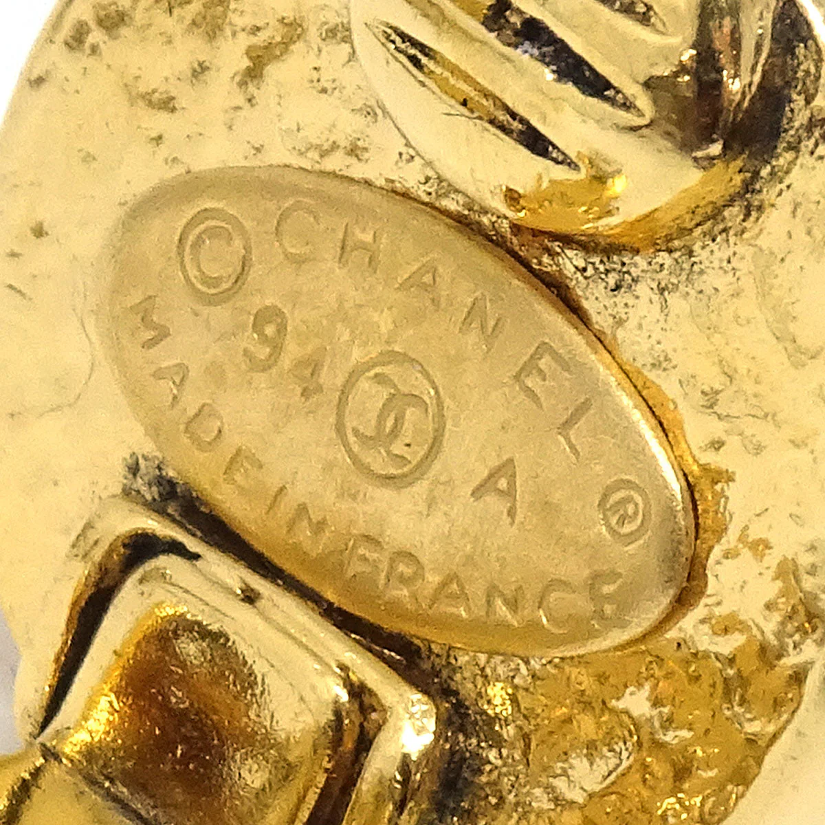 Chanel Button Clip-On Earrings Gold 94A - Image 3