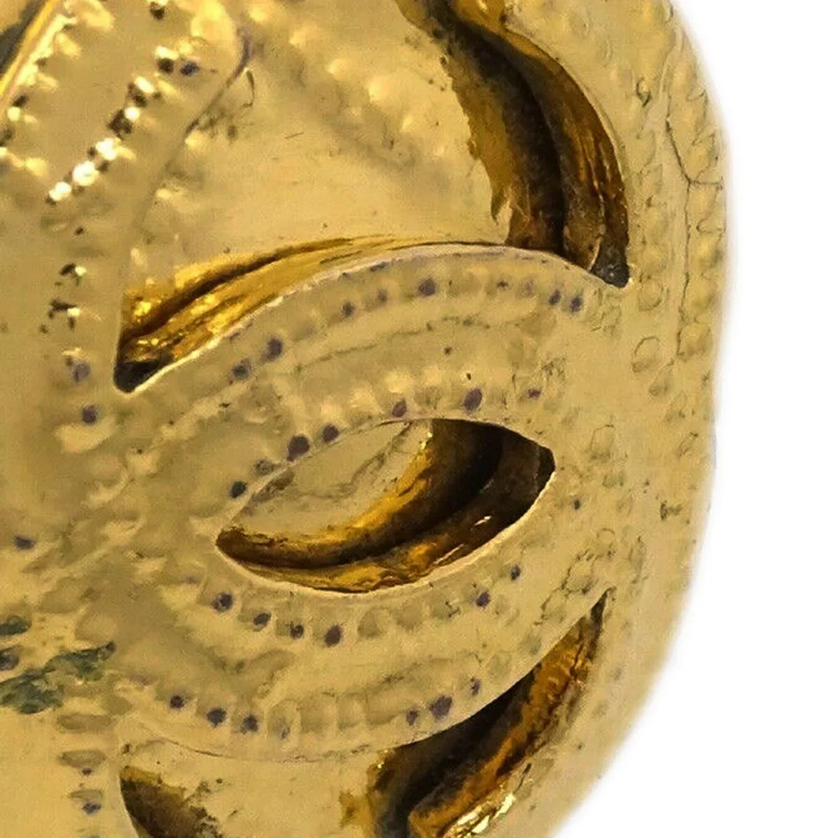 Chanel 1994 Gold Quilted 'CC' Round Earrings Large - Image 2