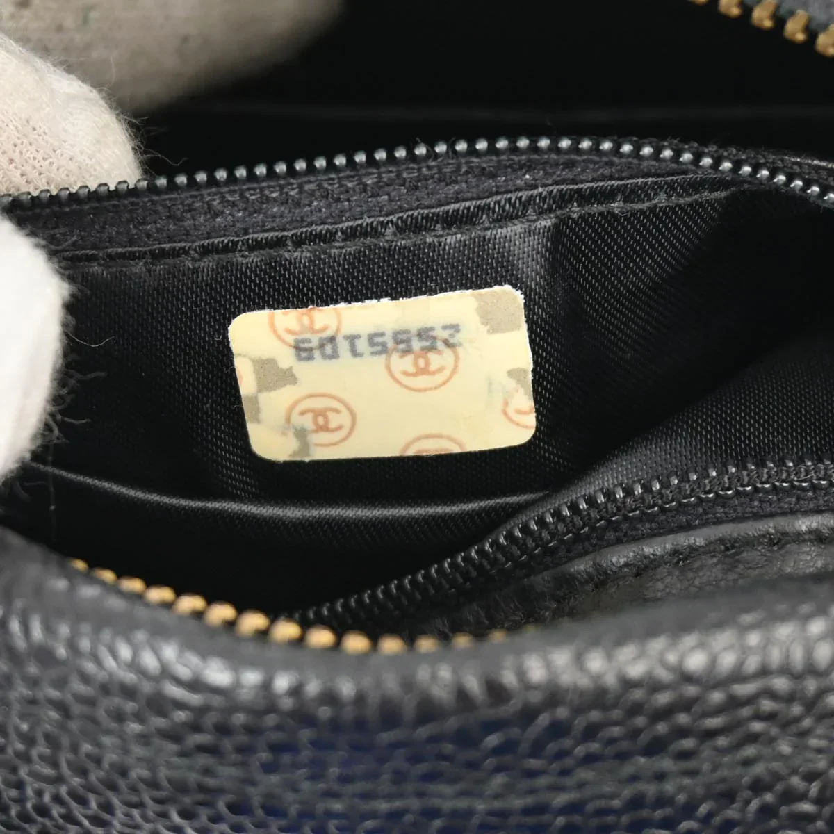 Chanel 1991-1994 Black Caviar Chevron Camera Bag Mini - Image 10