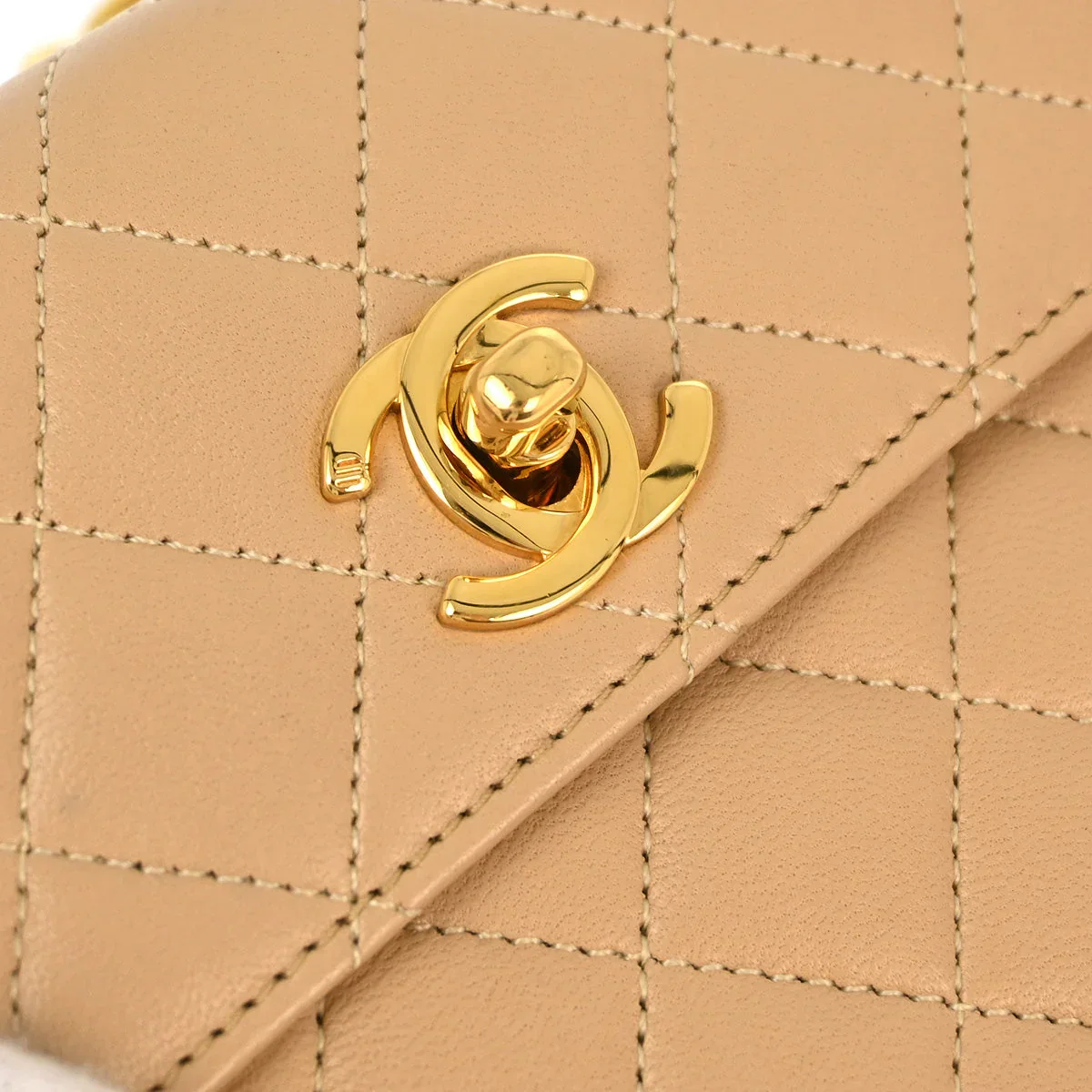 Chanel 1989-1991 Beige Lambskin Straight Flap Shoulder Bag - Image 3