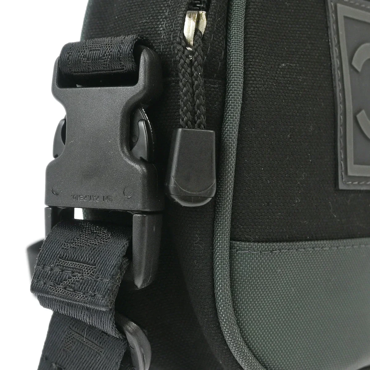 Chanel Black Green Sport Line Bum Shoulder Bag - Image 4