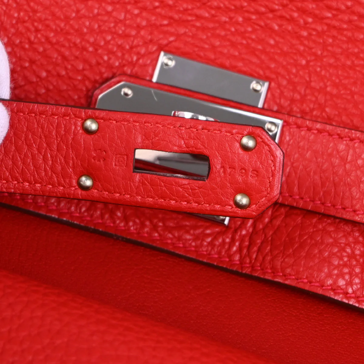 Hermes 2013 Red Taurillon Clemence Jypsiere 31 Shoulder Bag - Image 10