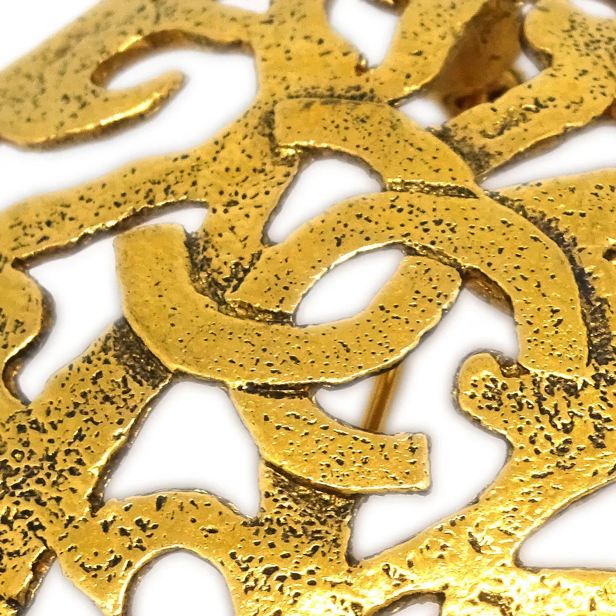 Chanel Medallion Brooch Pin Gold 25 - Image 2