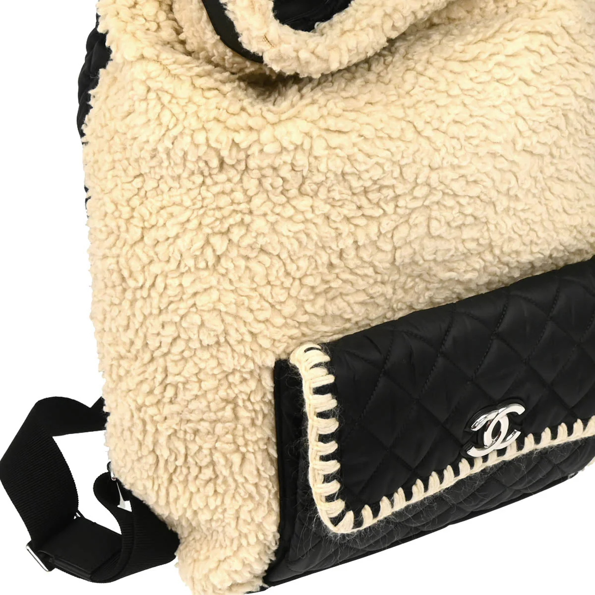Chanel 2018-2019 White Black Wool Nylon 2way Backpack - Image 3