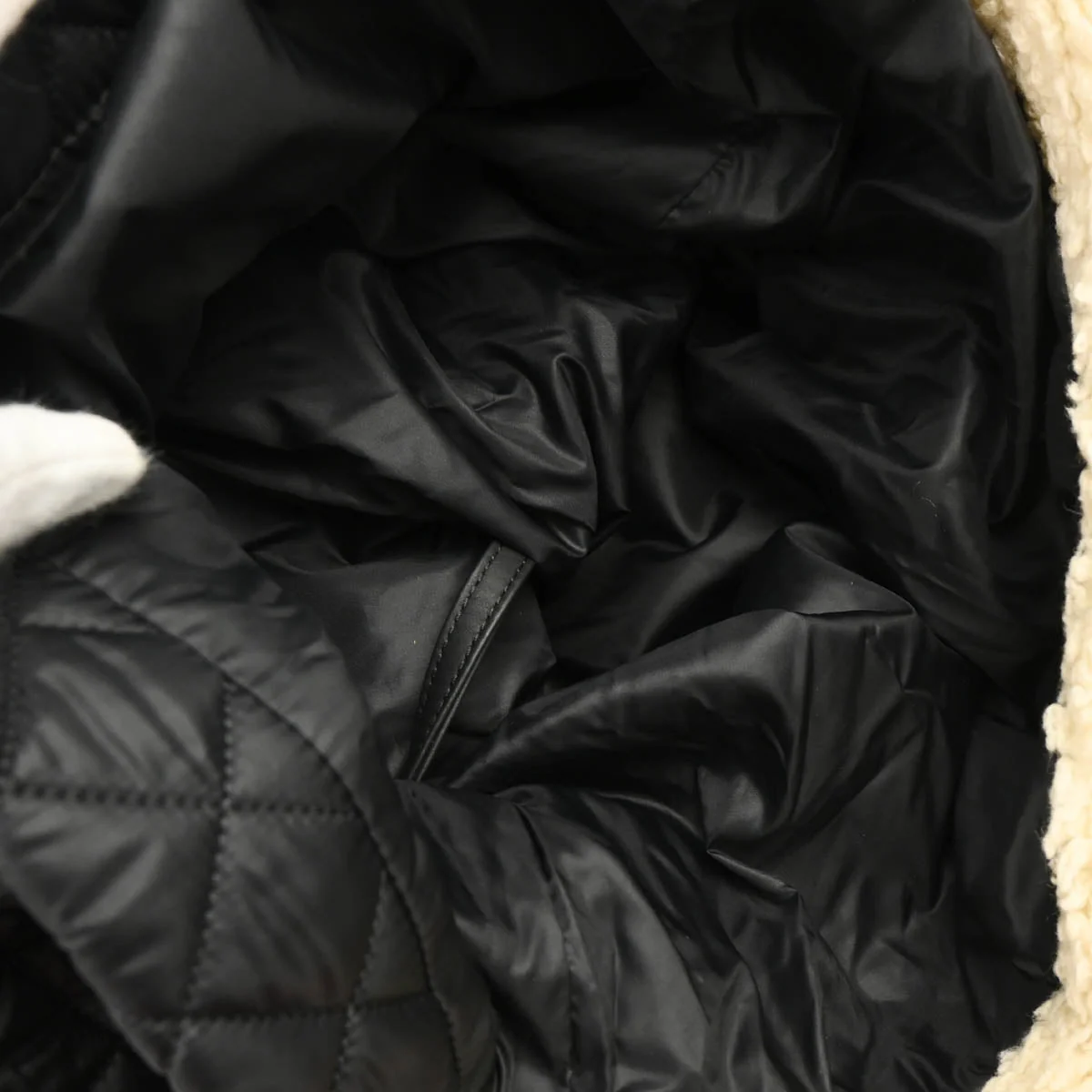 Chanel 2018-2019 White Black Wool Nylon 2way Backpack - Image 9