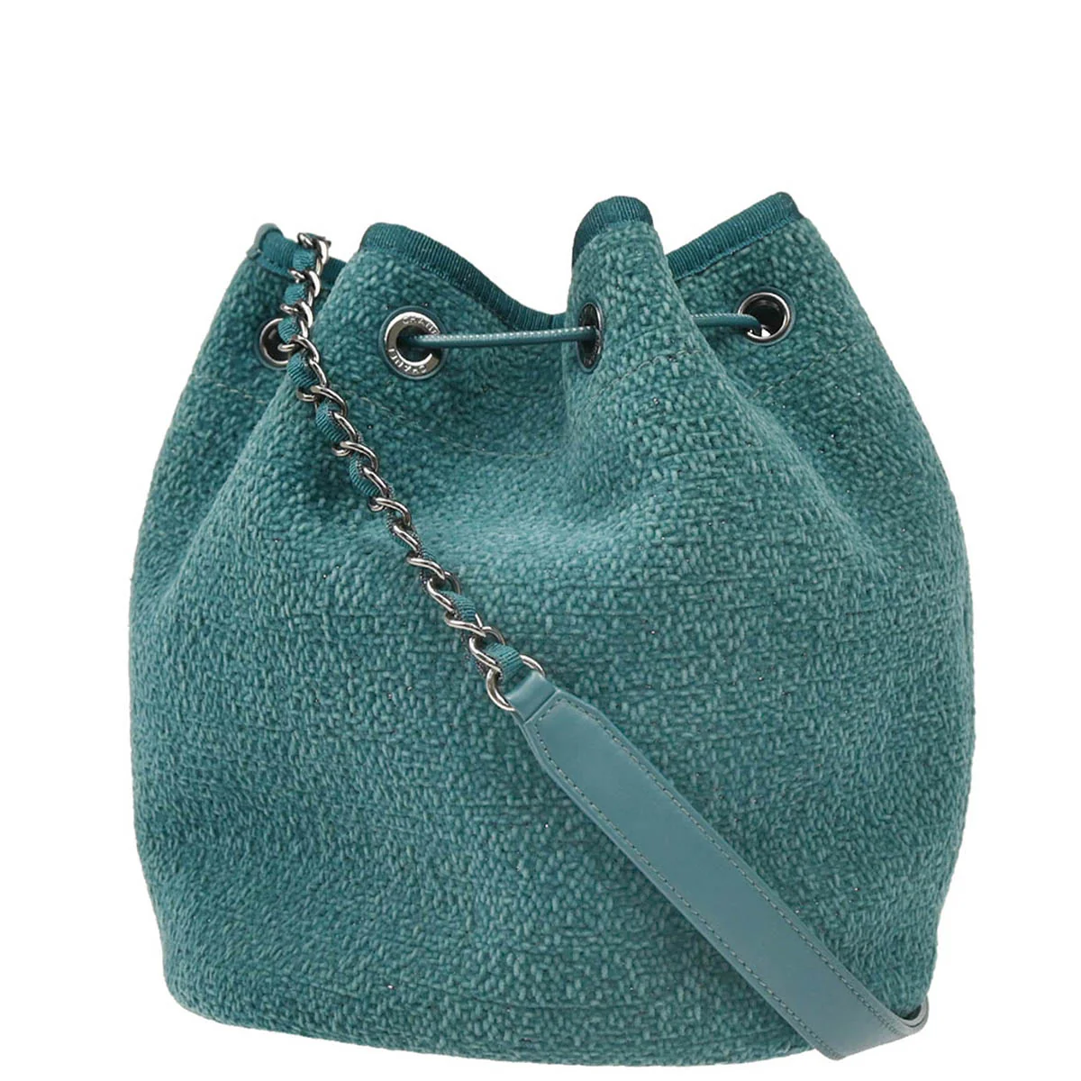 Chanel 2019 Green Fabric Deauville Drawstring Bucket Shoulder Bag - Image 2