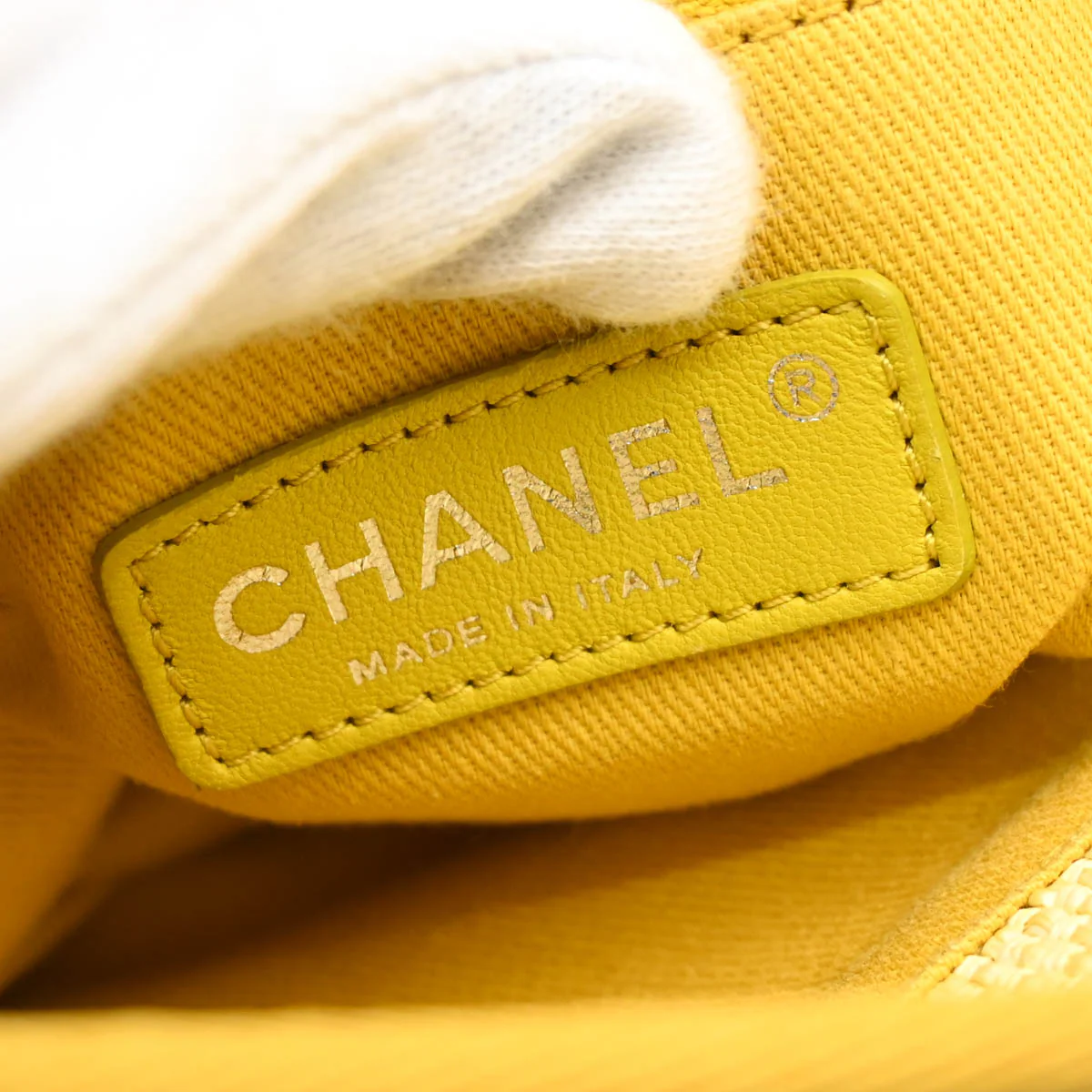 Chanel 2015-2016 Yellow Straw Deauville Shoulder Bag - Image 10