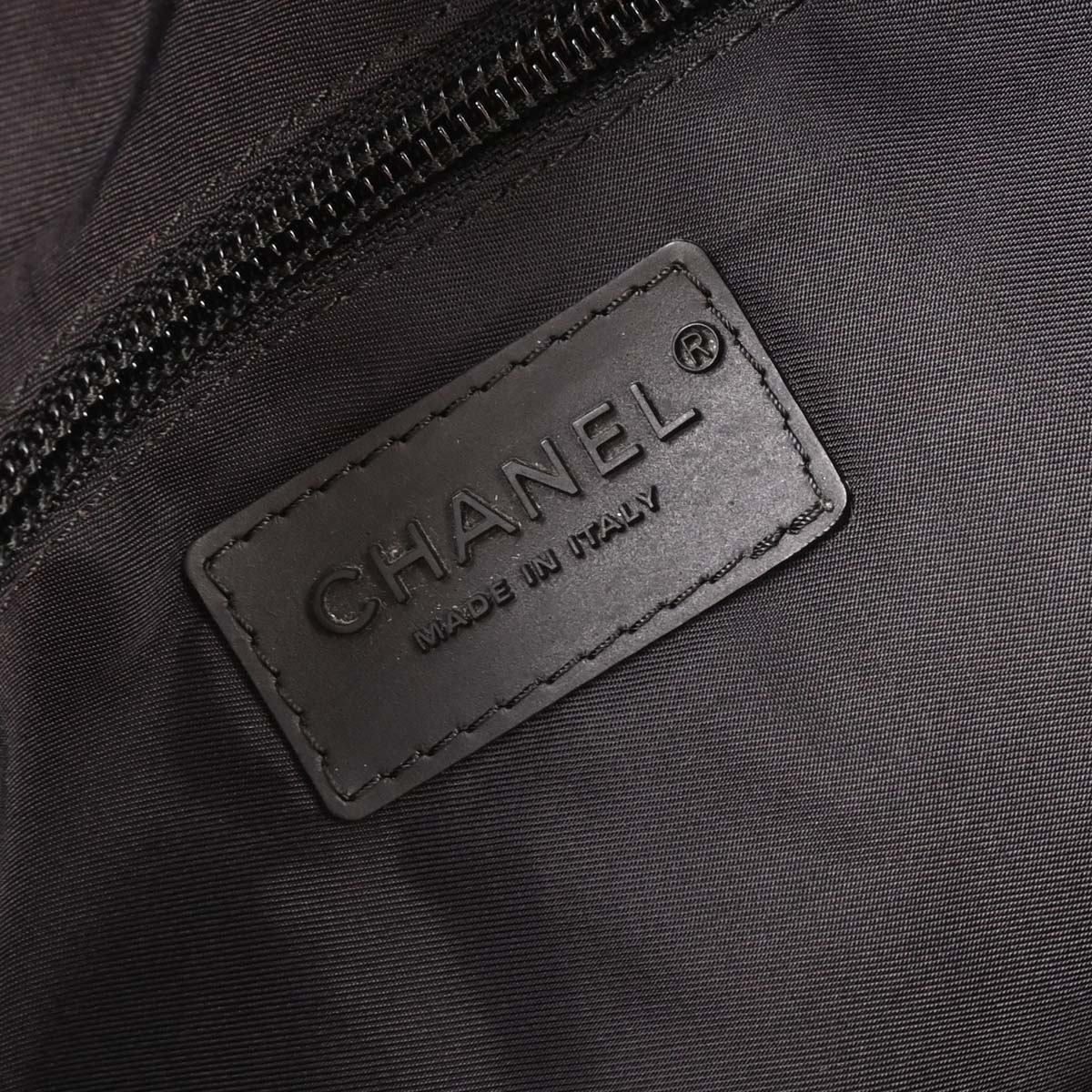 Chanel 2005-2006 Black Nylon Sport Line Shoulder Bag - Image 9