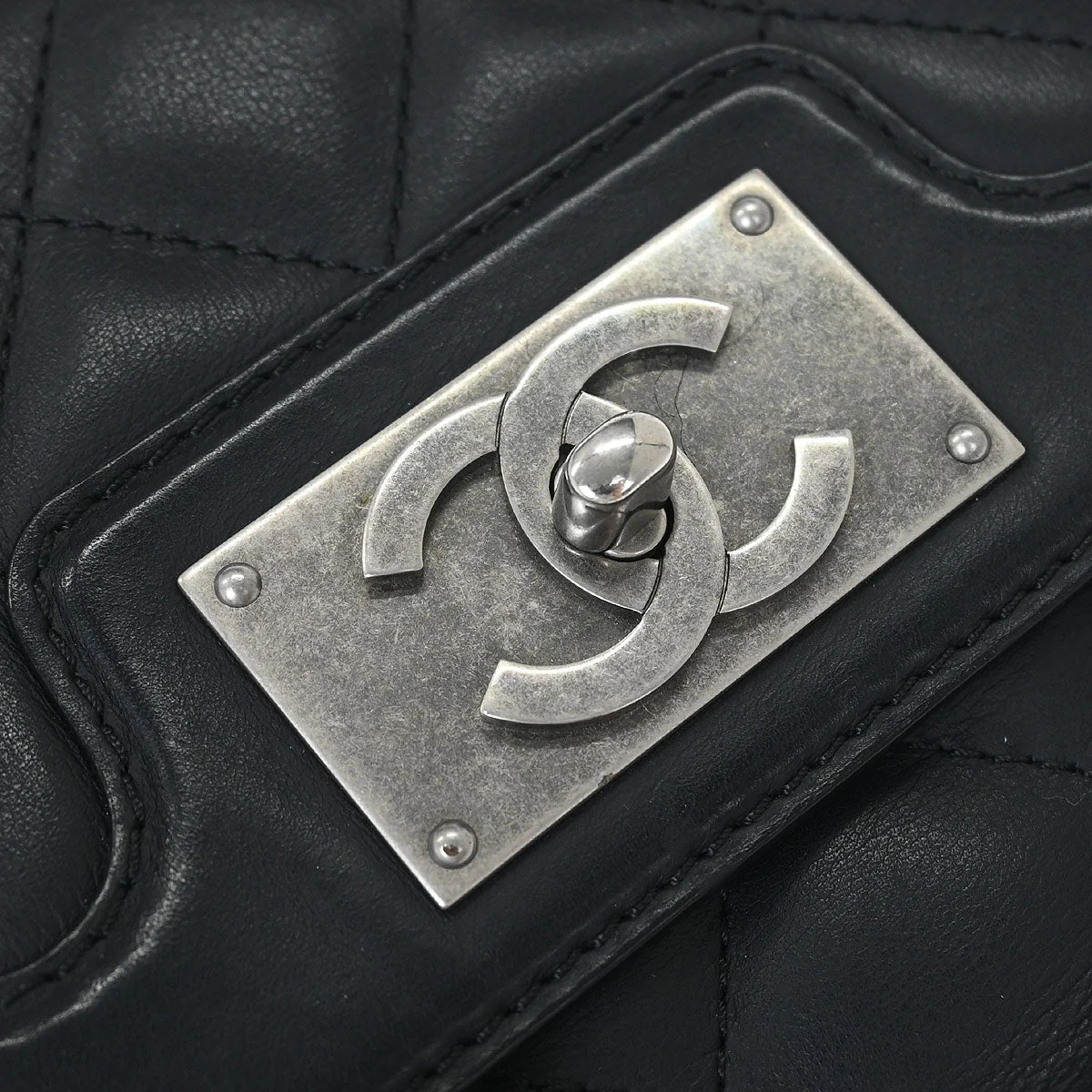 Chanel 2015-2016 Black Calfskin 2way Shoulder Handbag - Image 4