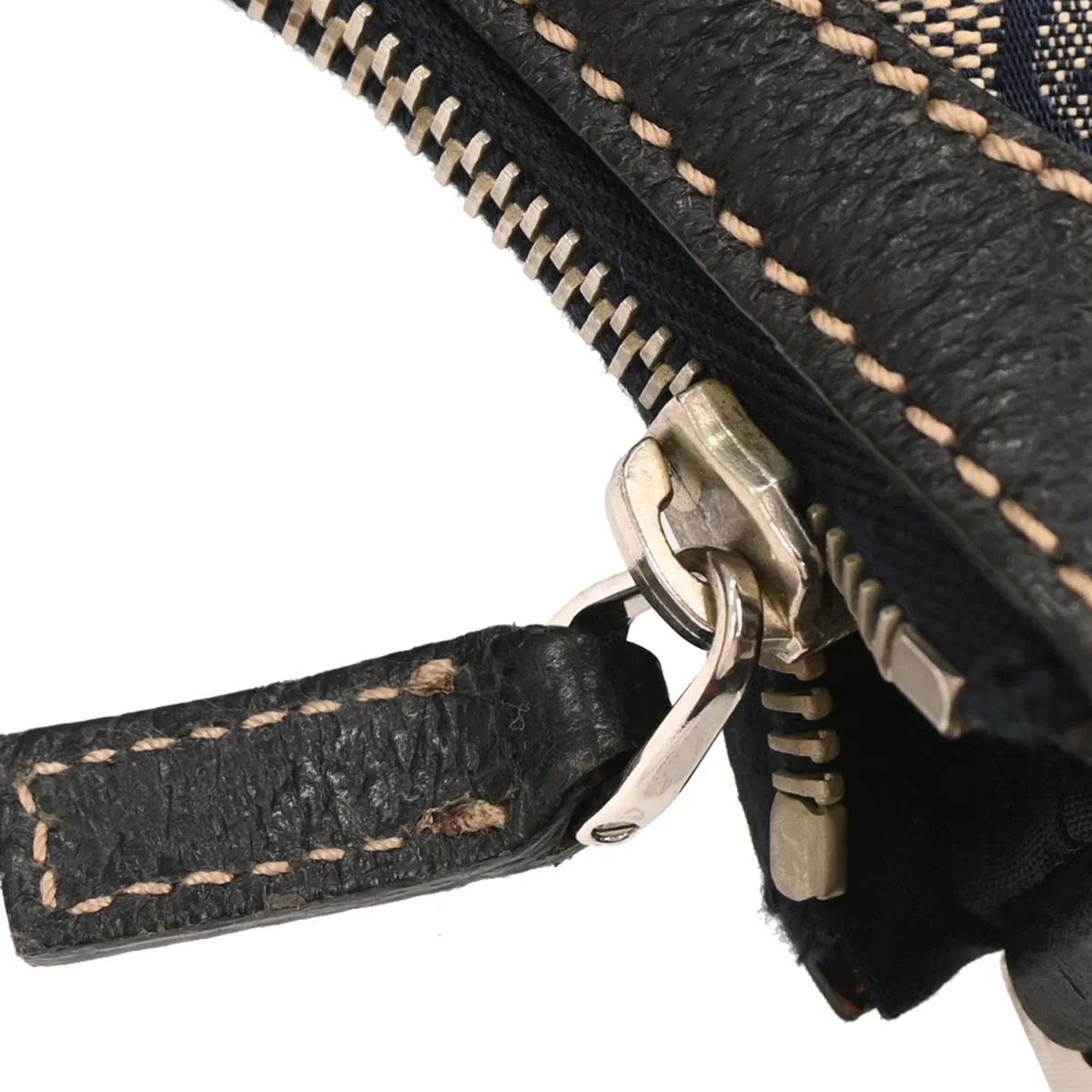 Gucci Beige Canvas GG Hobo Handbag - Image 6
