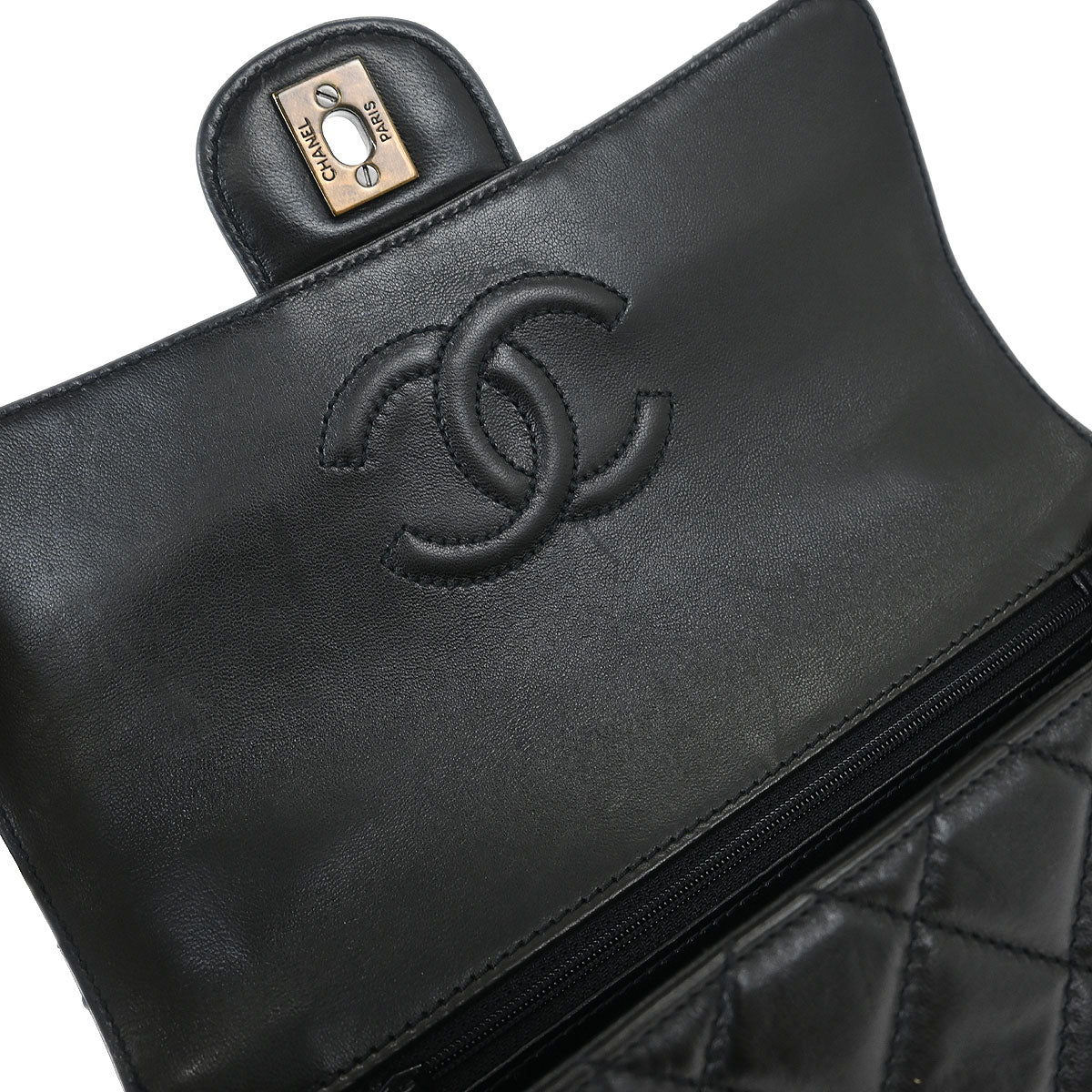 Chanel 1997-1999 Black Lambskin Shoulder Bag - Image 7