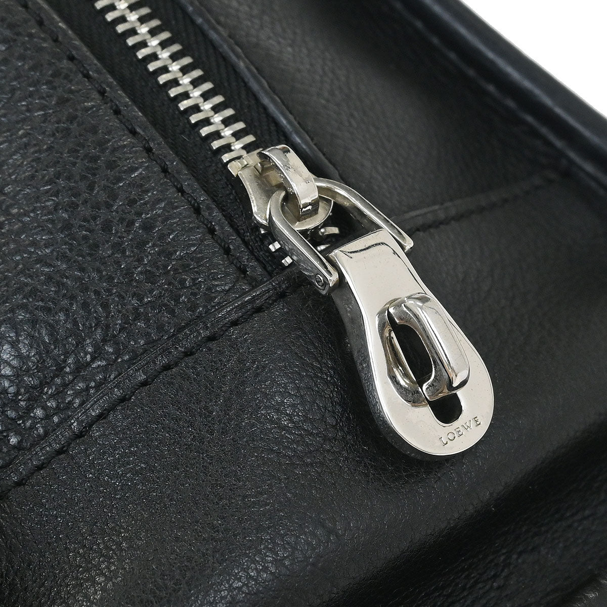 Loewe Black Leather Amazona 28 Handbag - Image 7