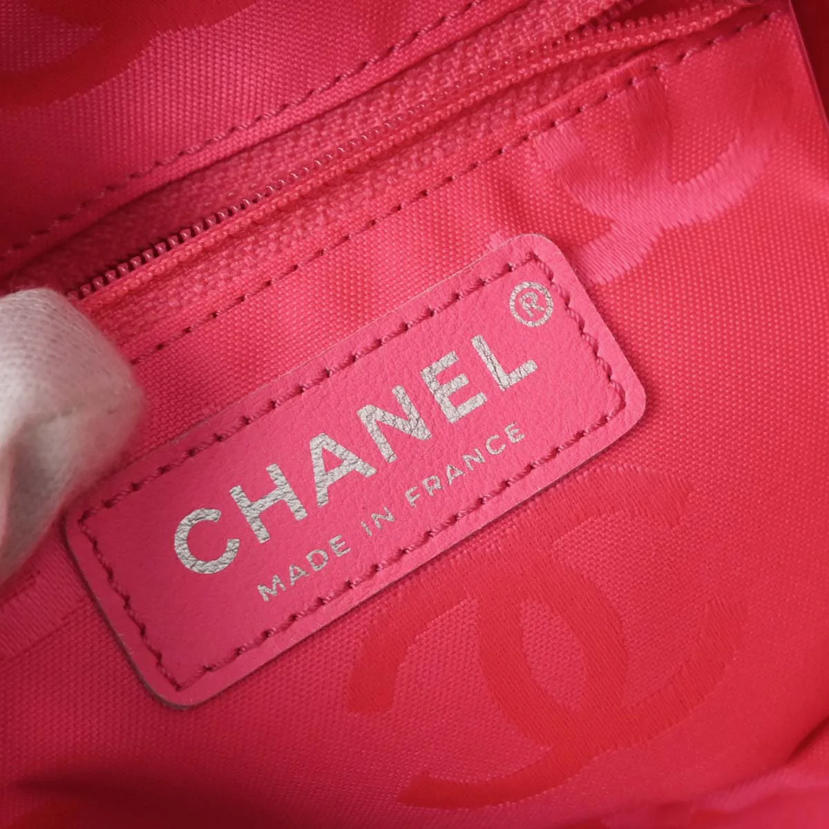 Chanel 2005-2006 Black Calfskin Cambon Ligne Bowling Bag - Image 9