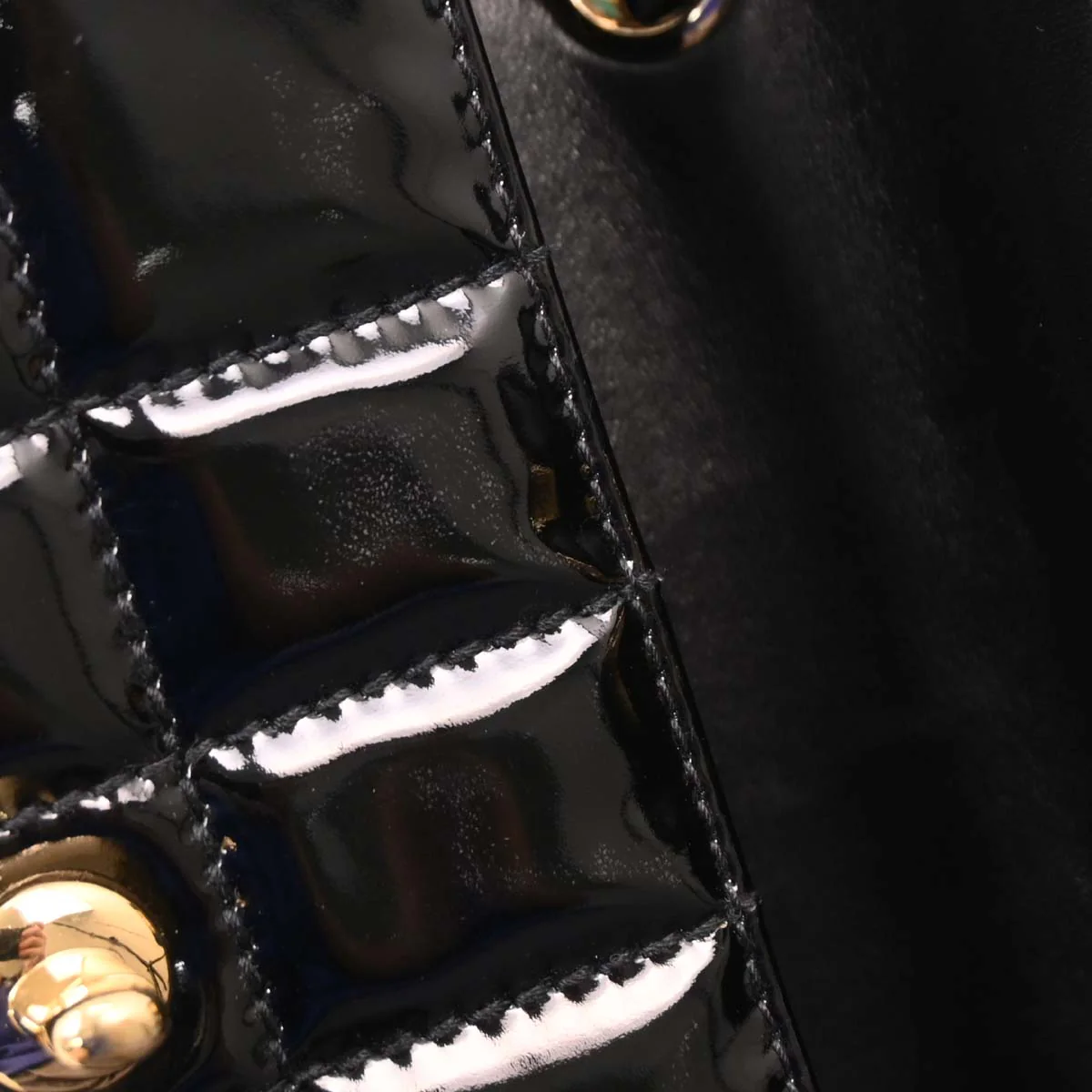 Chanel 2002-2003 Black Patent Leather Choco Bar Single Flap Shoulder Bag - Image 5