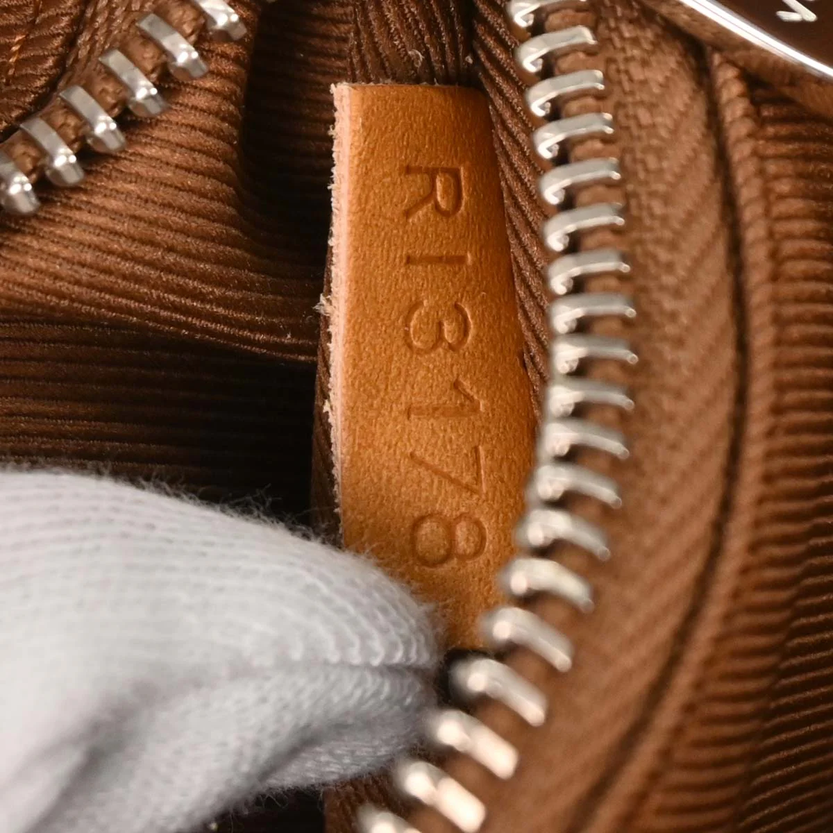 Louis Vuitton 2018 Brown Leather Christopher GM Backpack M53270 - Image 8