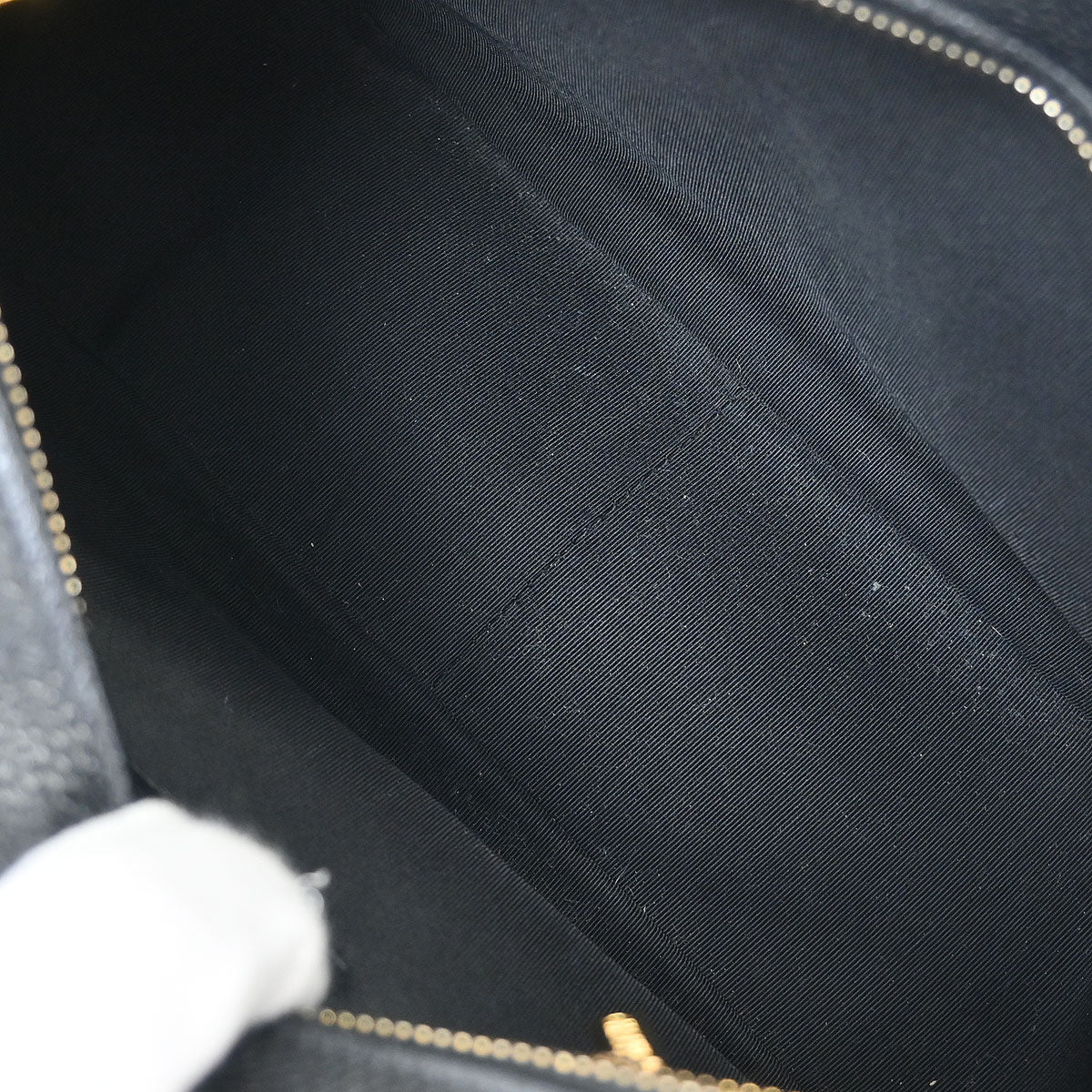 Chanel 2004-2005 Black Caviar  Hobo Handbag - Image 7