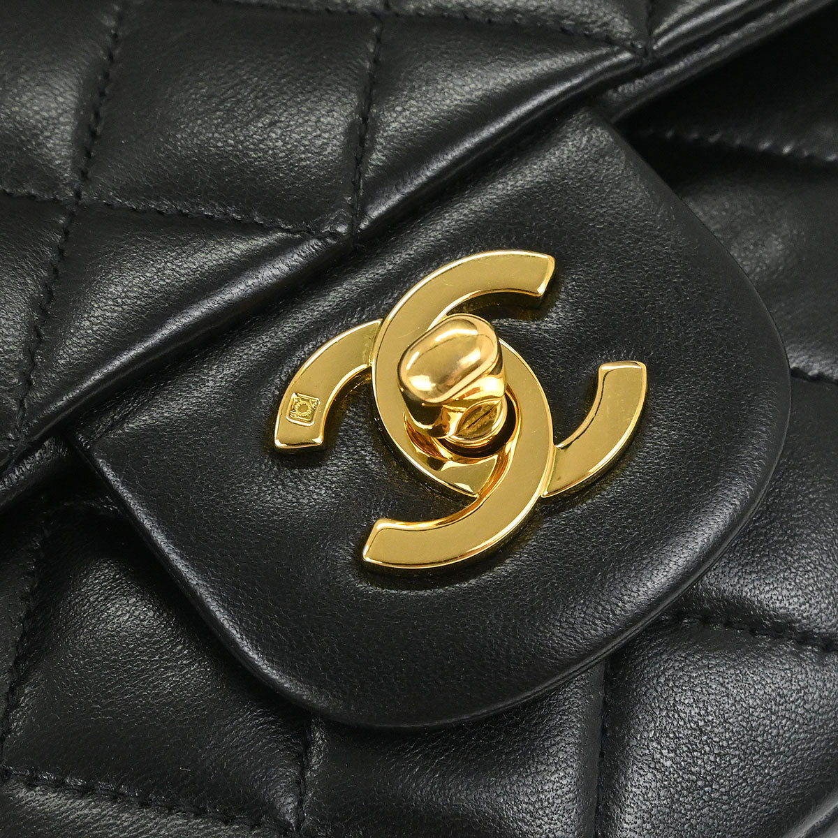 Chanel 1994-1996 Black Lambskin Medium Classic Double Flap Shoulder Bag - Image 4