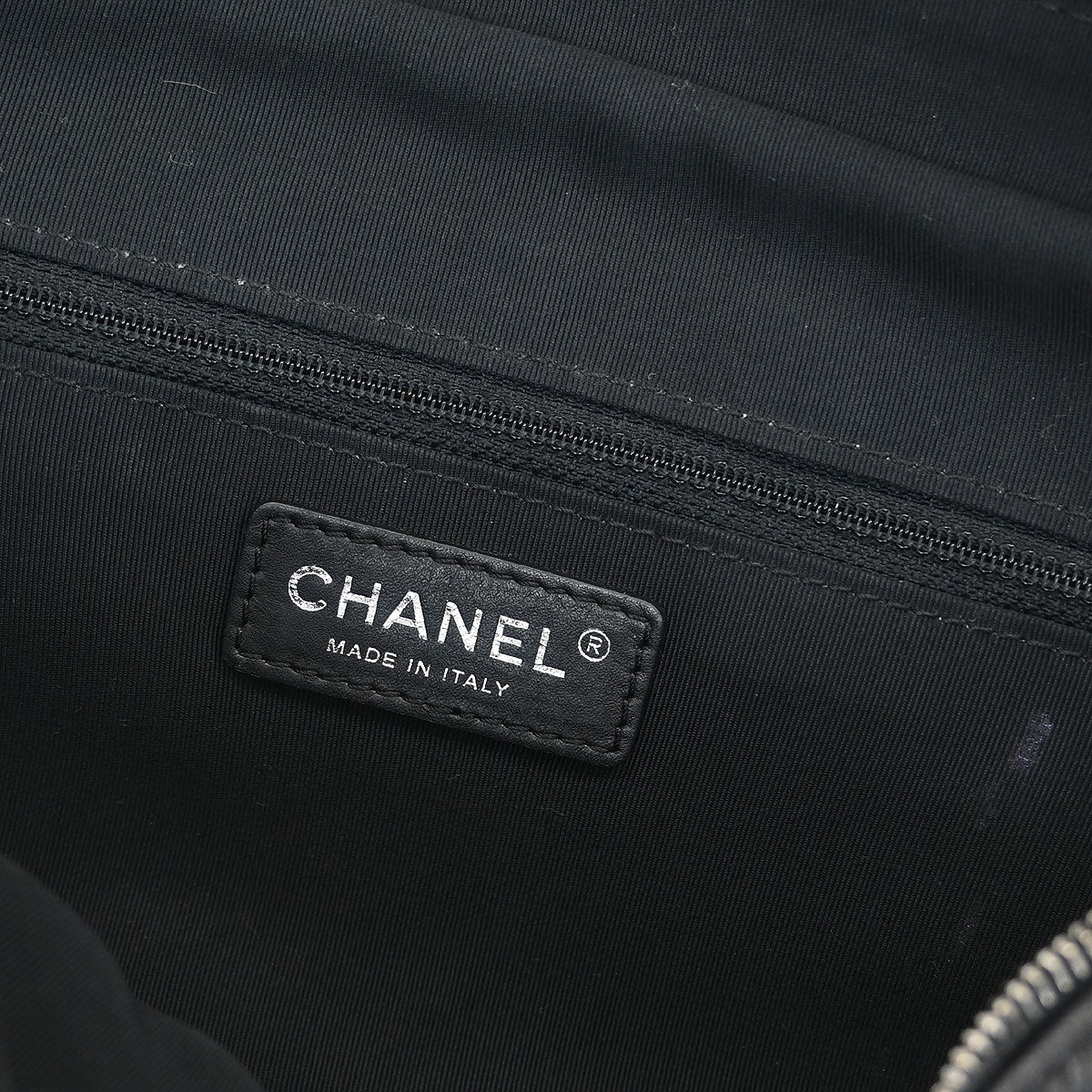 Chanel 2016-2017 Black Calfskin Shoulder Bag - Image 9