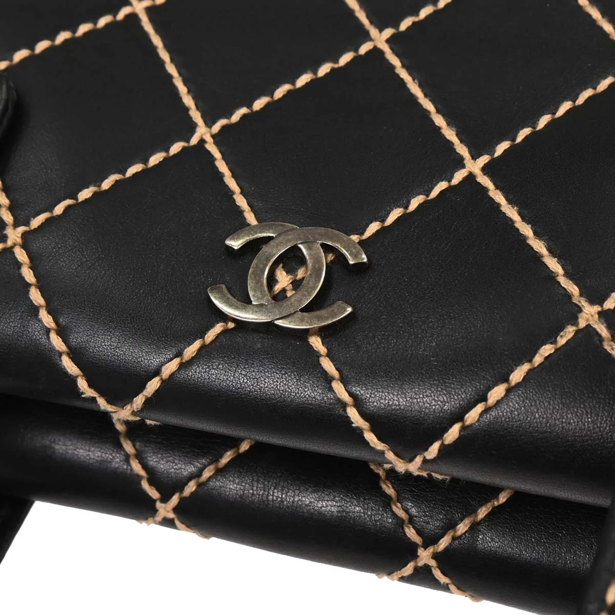 Chanel Black Calfskin Wild Stitch Handbag - Image 4