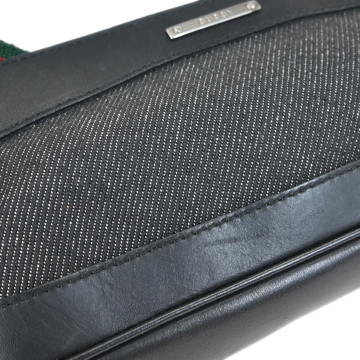 Gucci Black Sherry Accessory Pouch Handbag - Image 4