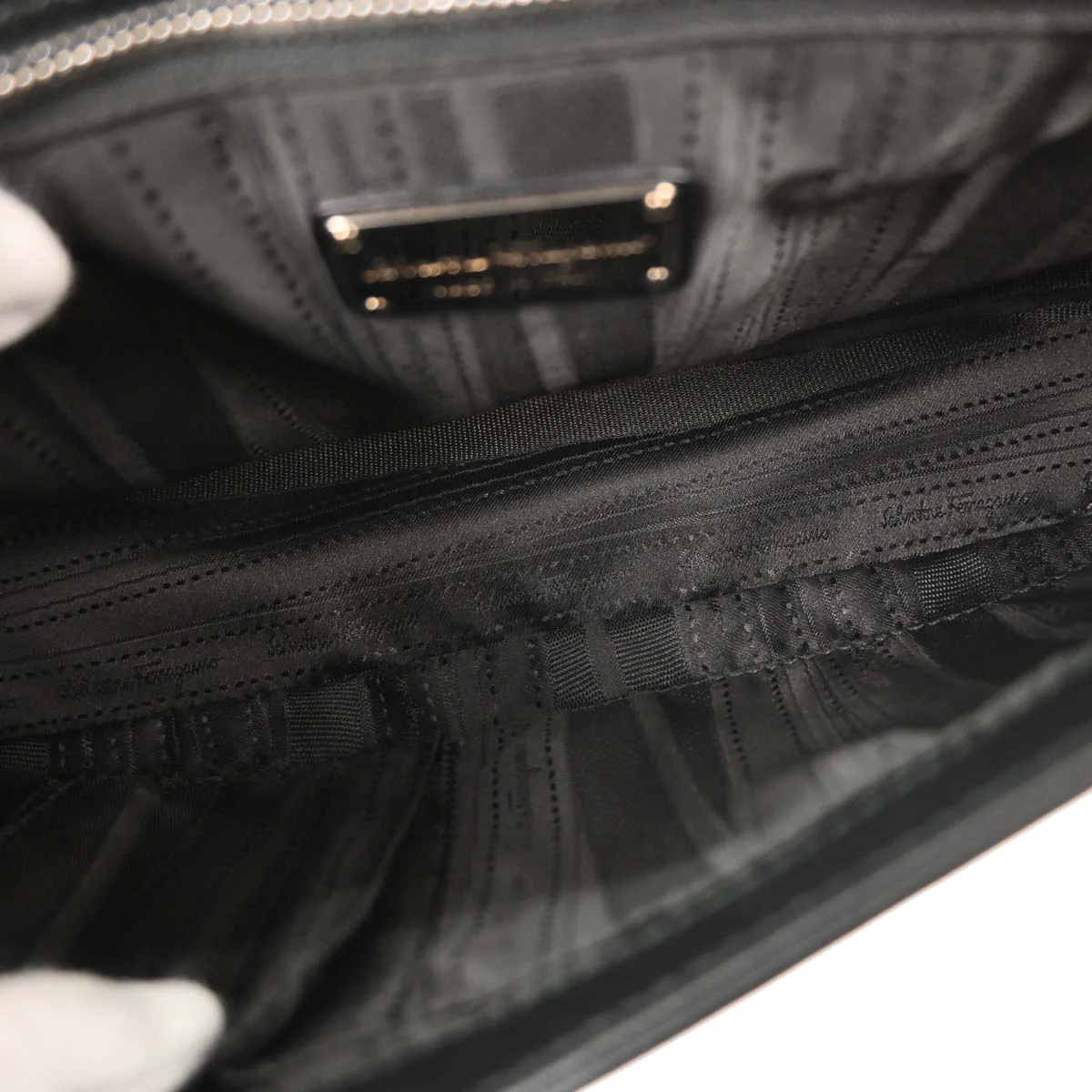 Salvatore Ferragamo Black Gancini Shoulder Bag - Image 8