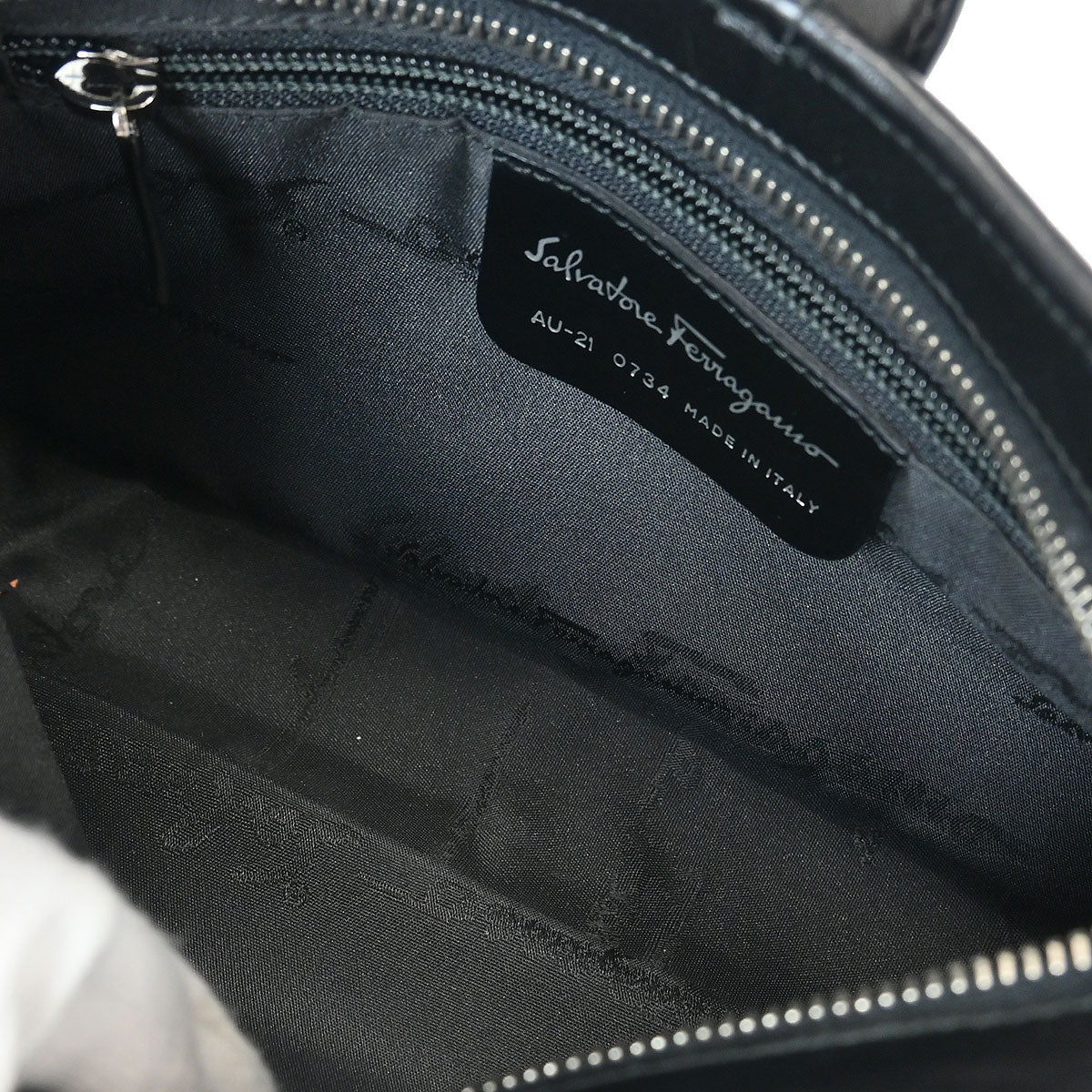 Salvatore Ferragamo Black Nylon Handbag - Image 8