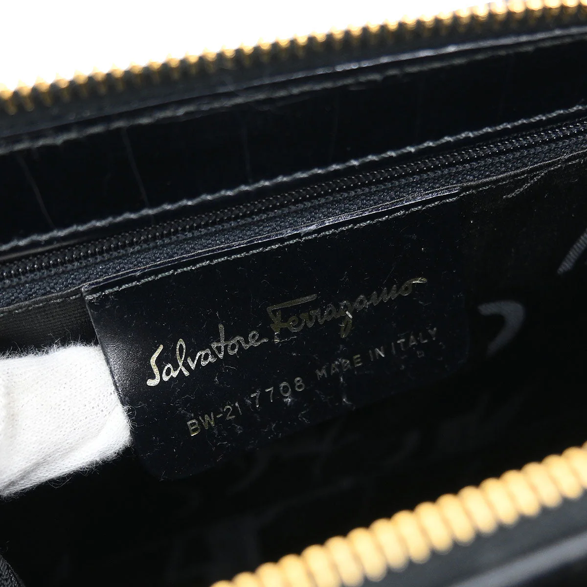 Salvatore Ferragamo * Black Gancini Shoulder Bag - Image 10