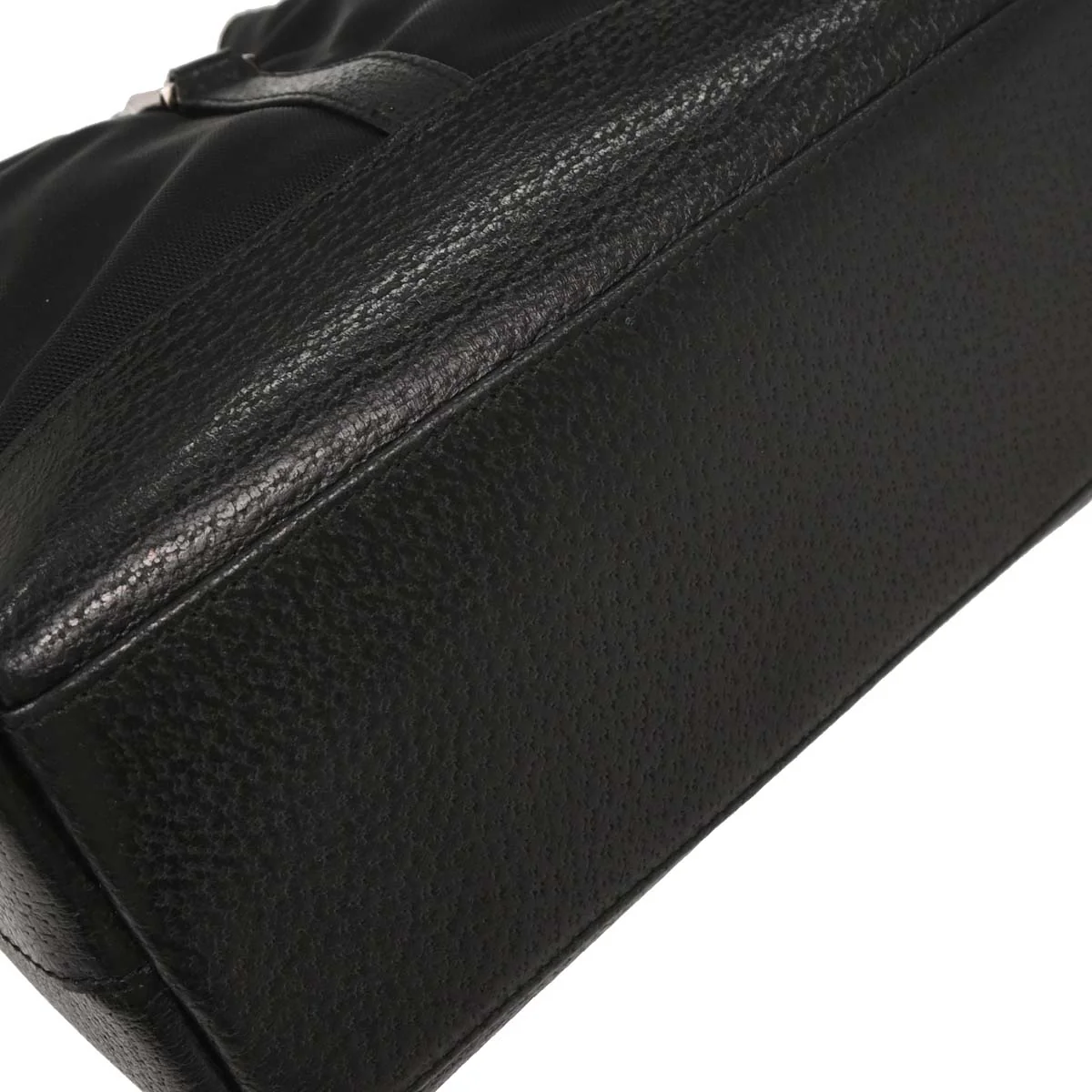 Gucci Black Nylon Handbag - Image 3