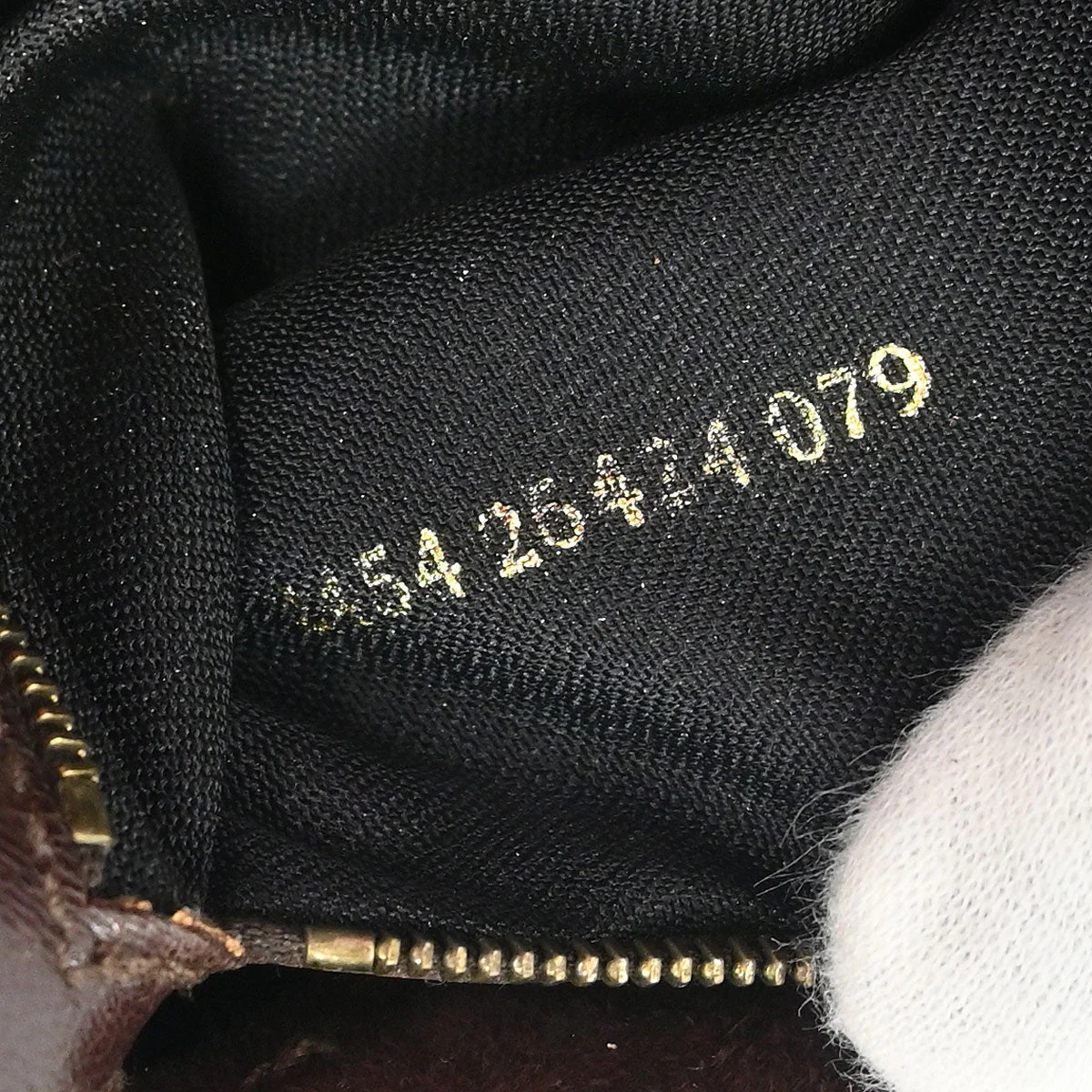 Fendi Brown Suede Baguette Handbag - Image 10