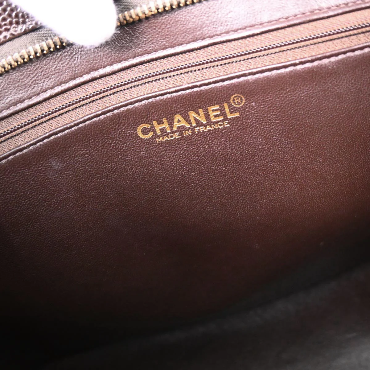 Chanel 2002-2003 Brown Caviar Medallion Tote Handbag - Image 9