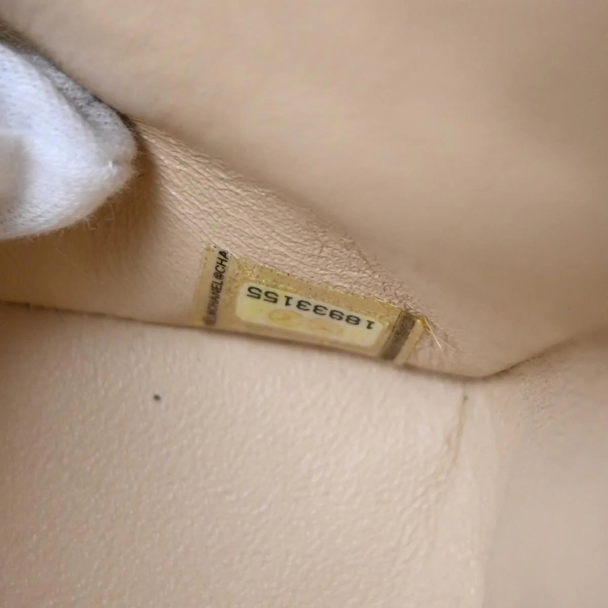 Chanel 2013-2014 Beige Caviar Skin Medium Classic Double Flap Shoulder Bag - Image 10