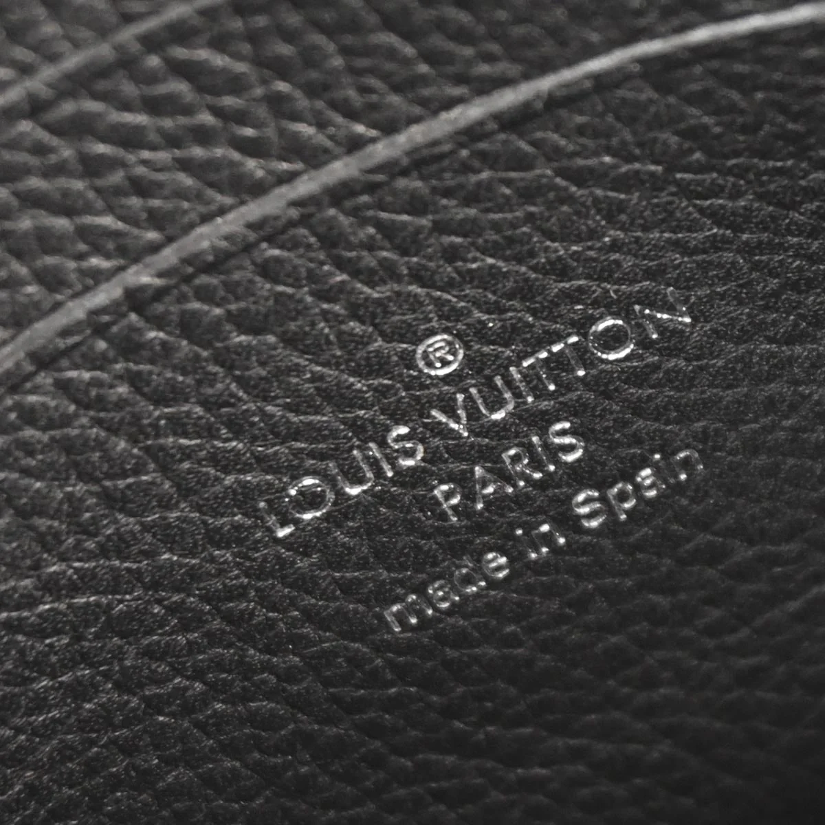 Louis Vuitton Black Pochette Lockme Shoulder Bag M63471 - Image 9