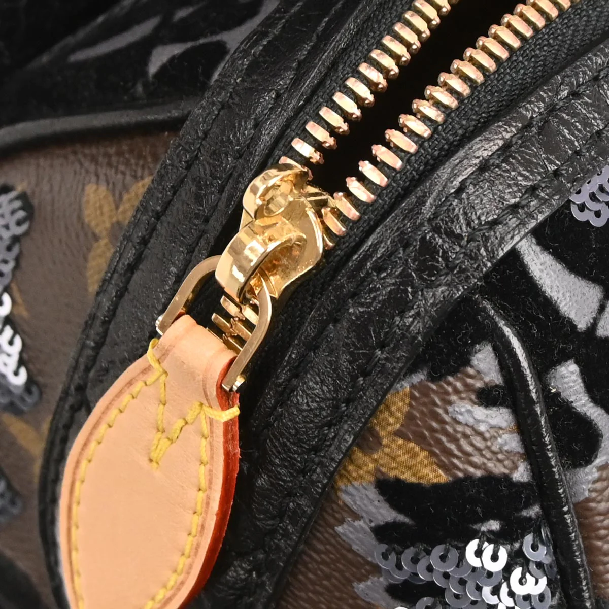 Louis Vuitton Monogram Fleur de Jais Carrousel Handbag M40434 - Image 7
