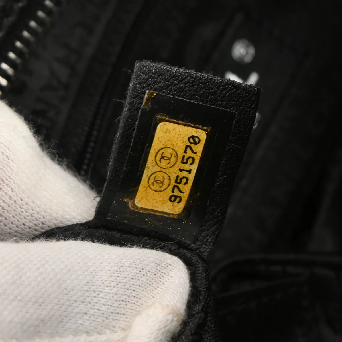 Chanel 2005-2006 Black Caviar Skin Choco Bar Handbag - Image 10