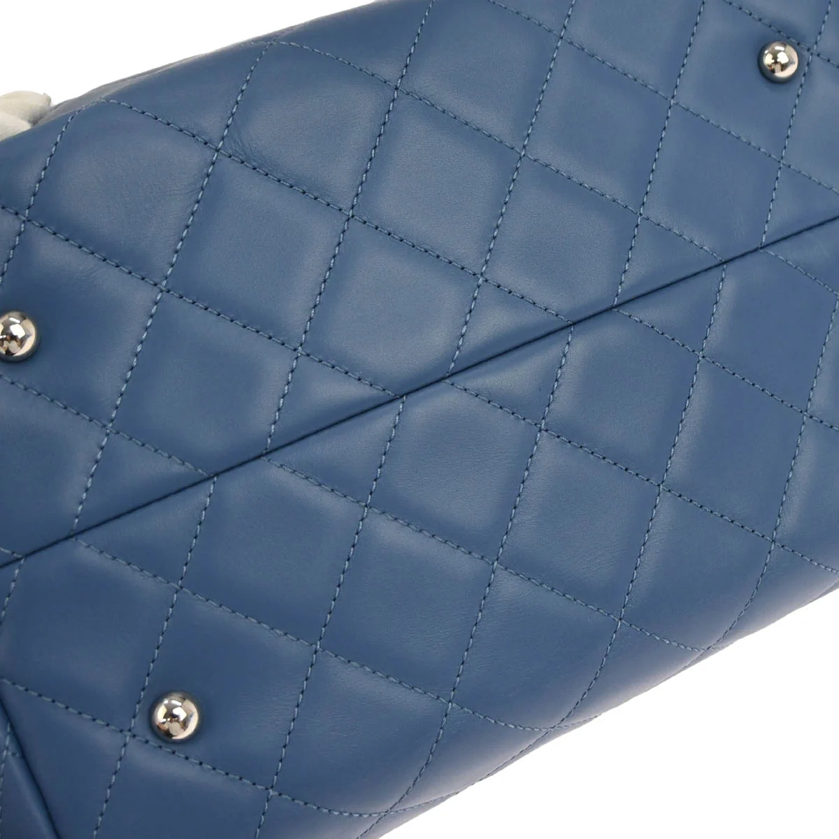 Chanel 2012-2013 Blue Perforated Calfskin Up In The Air Tote Chain Handbag - Image 7