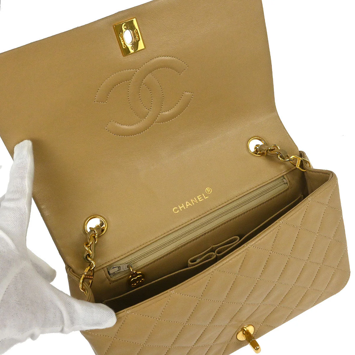 Chanel 1989-1991 Beige Lambskin Turnlock Small Full Flap Shoulder Bag - Image 9