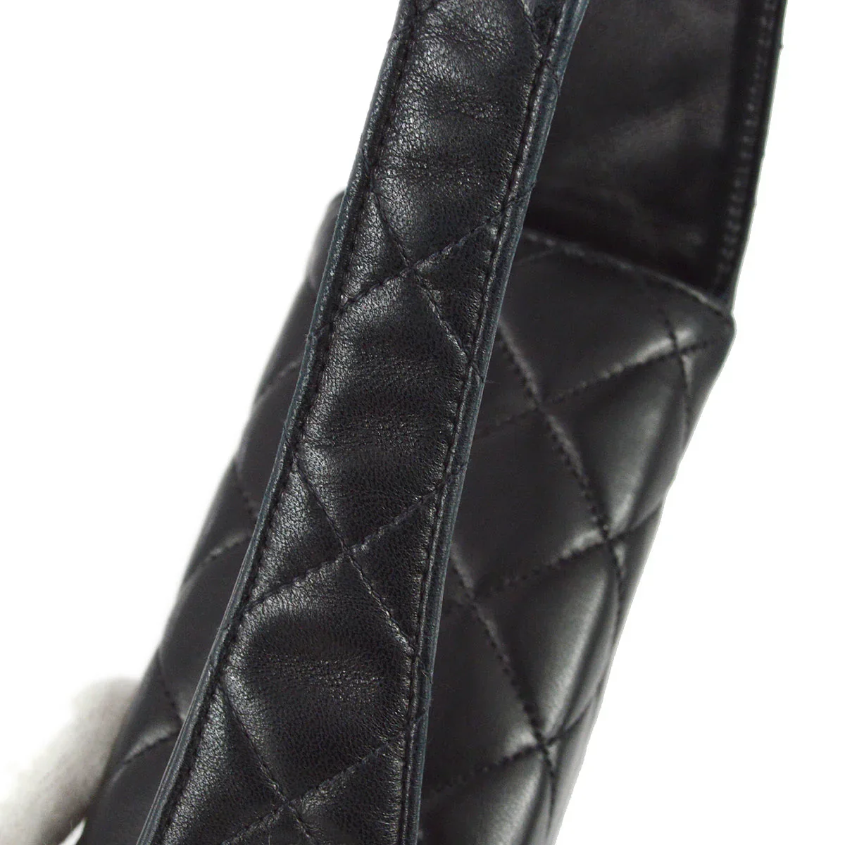 Chanel 1991-1997 Black Lambskin Handbag - Image 4