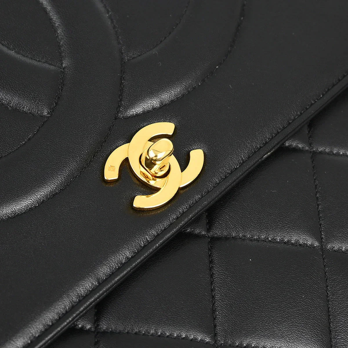Chanel Black Lambskin Maxi Classic Flap Shoulder Bag - Image 3