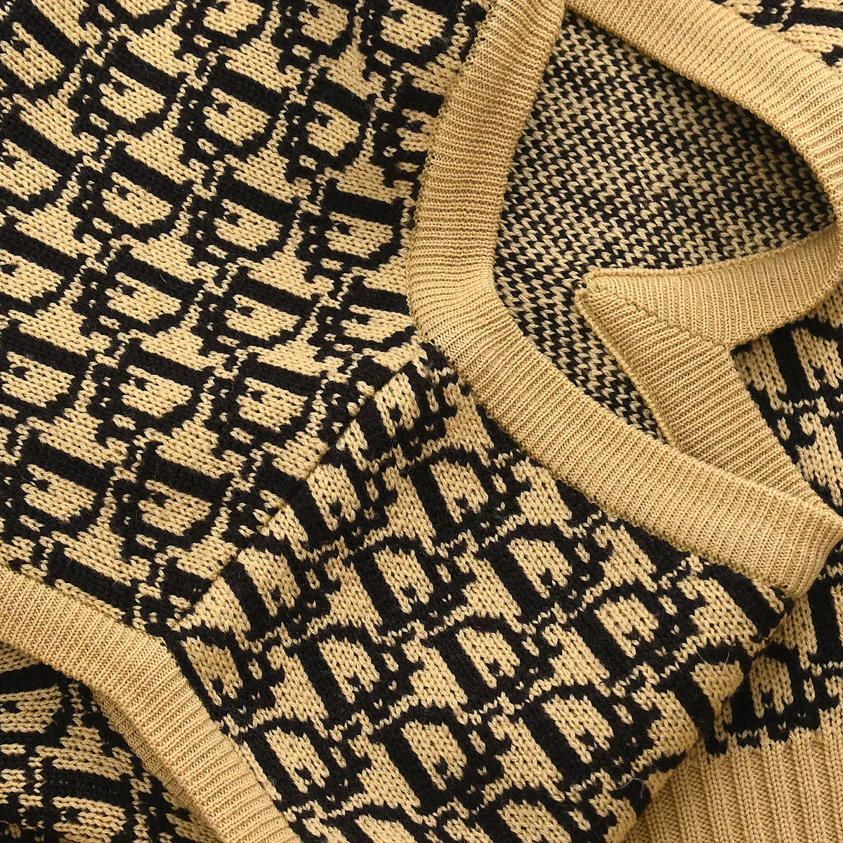 Christian Dior Sleeveless Vest Sweater Top Beige #M - Image 6