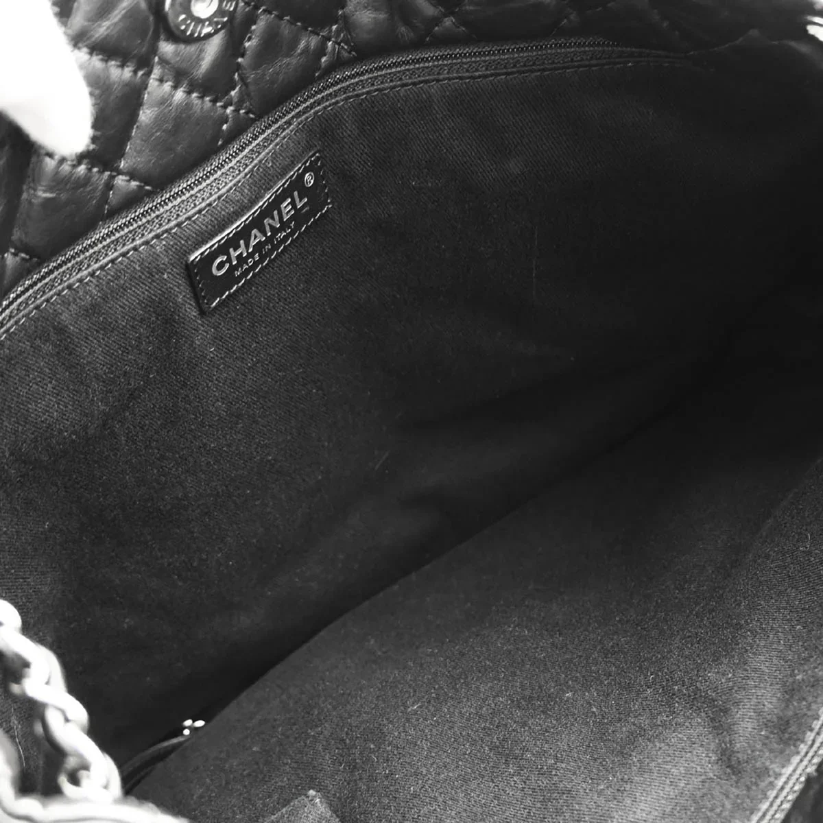 Chanel 2009-2010 Faux Fur XL Tote Bag - Image 8