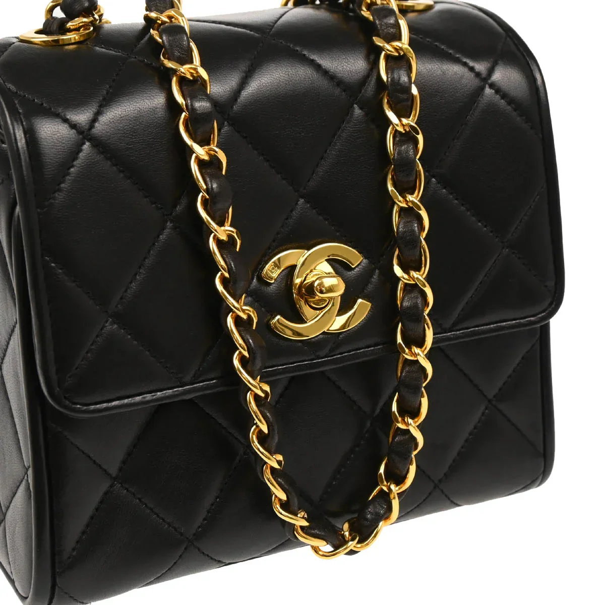 Chanel 1994-1996 Black Lambskin Flap Shoulder Bag - Image 3