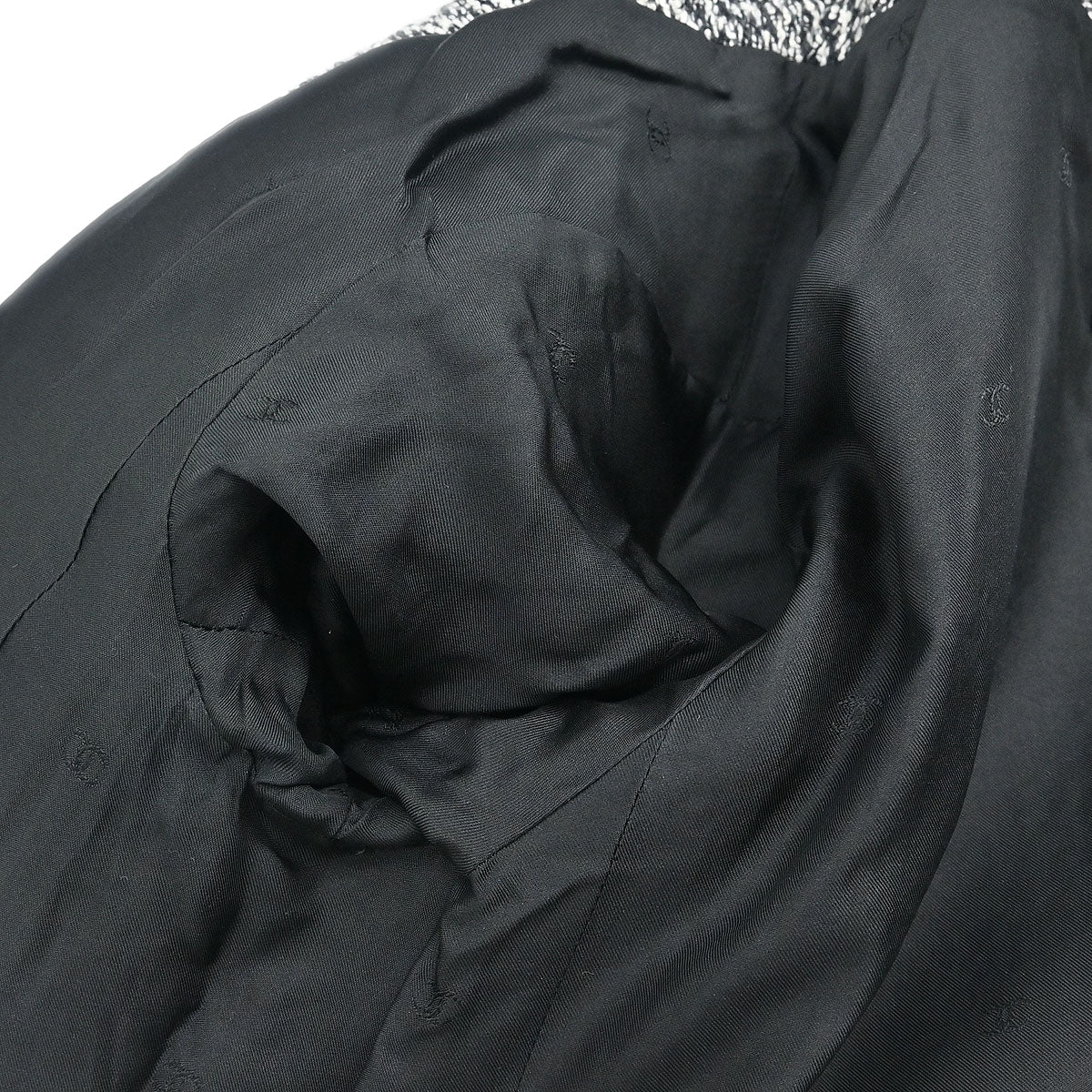 Chanel 1997 Collarless Jacket Black #36 - Image 7