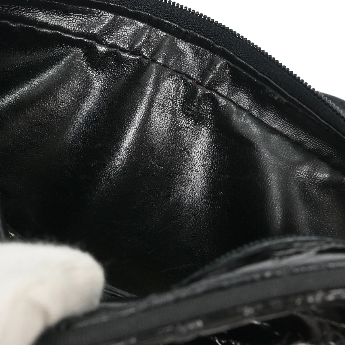 Salvatore Ferragamo Black Vara Shoulder Bag - Image 10