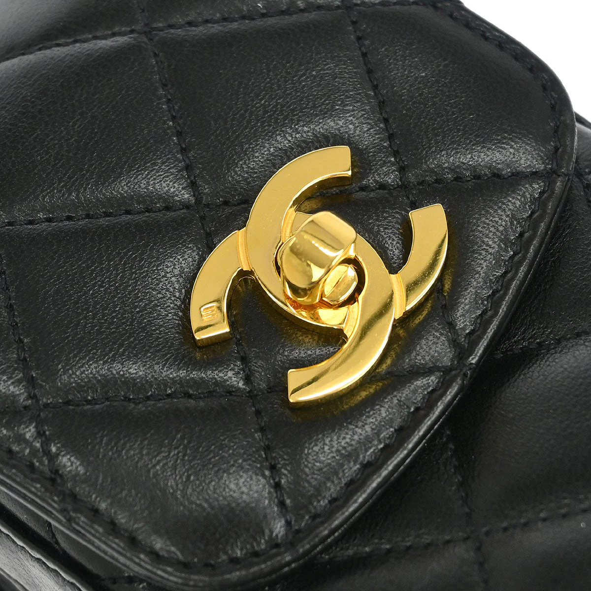 Chanel 1994-1996 Black Lambskin Chain Shoulder Bag Pochette Case - Image 4